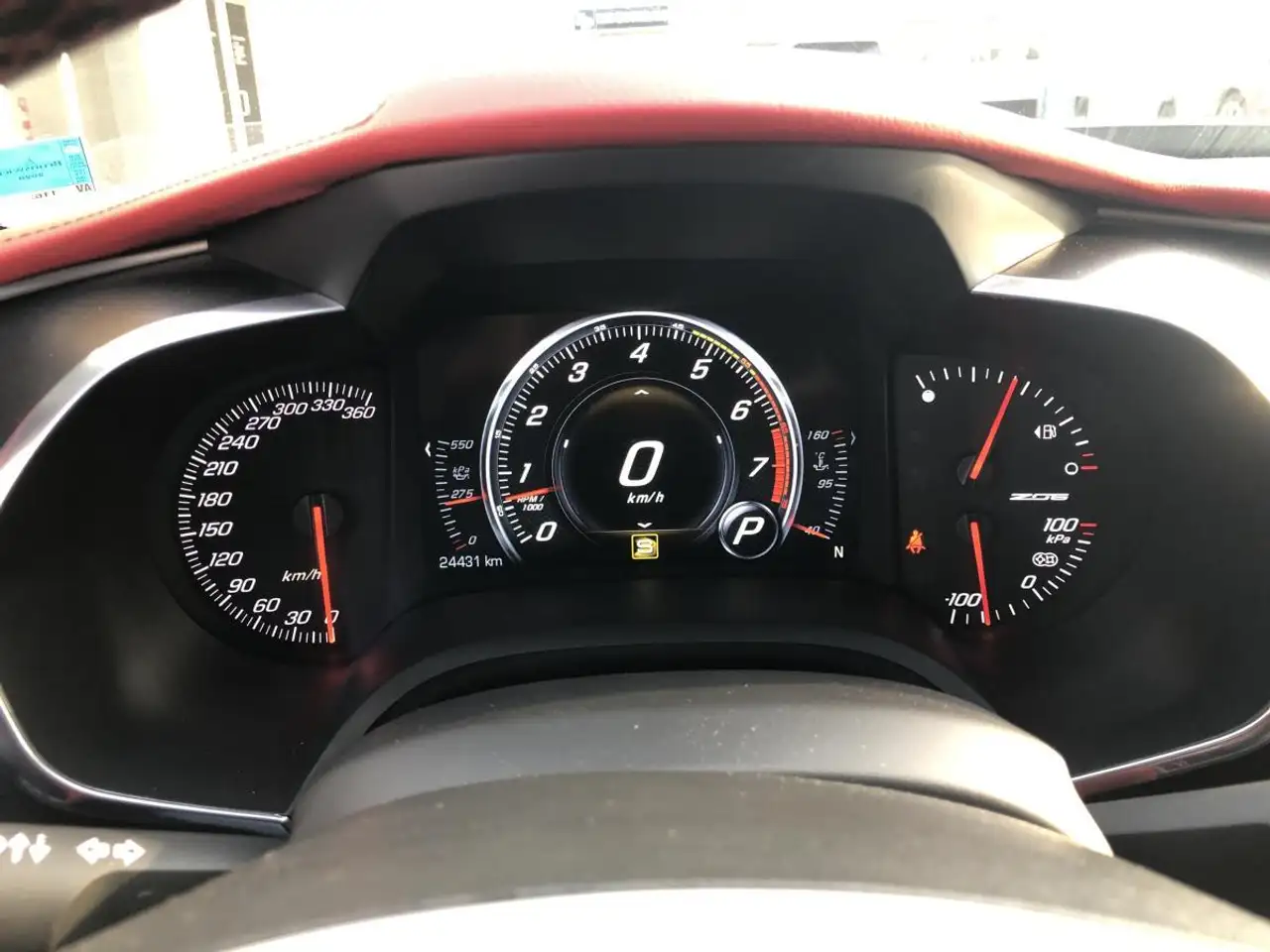Chevrolet Corvette снимка Chevrolet Corvette