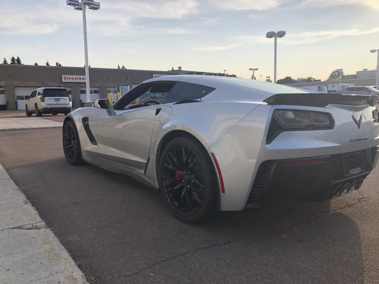 Chevrolet Corvette снимка Chevrolet Corvette
