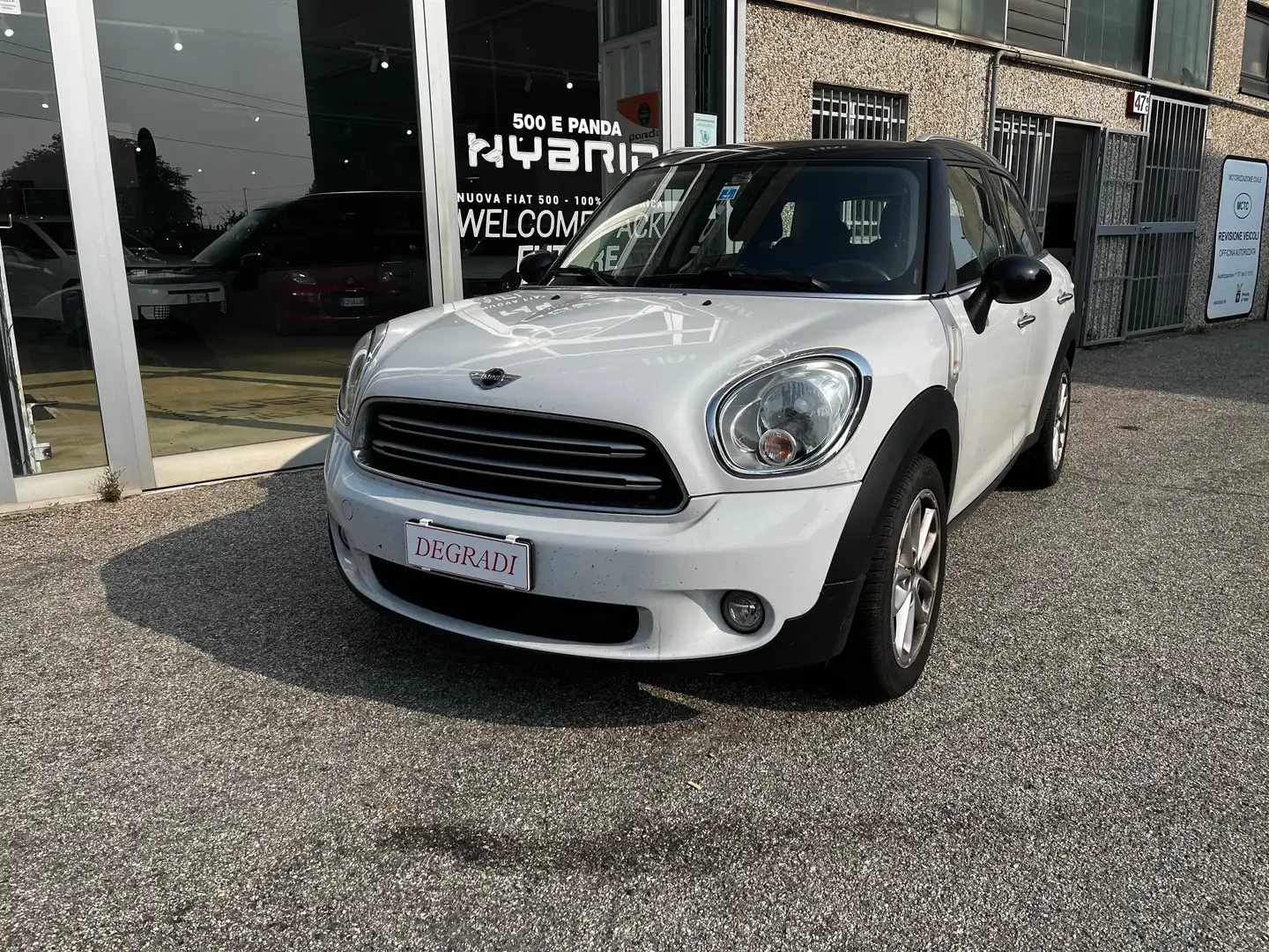 MINI Cooper D Countryman R60 1.6 Business E6 - SEMPRE TAGLIANDATA - Bianco - 2