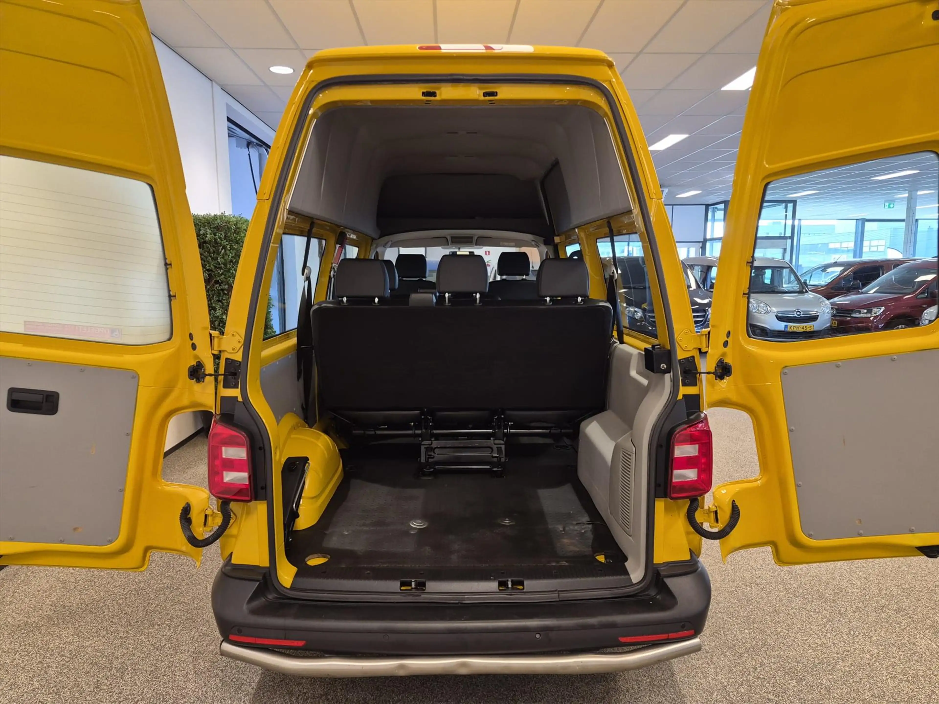 Volkswagen Transporter L2H3 Personenbus / Buurtbus 7-pers. — photo 6