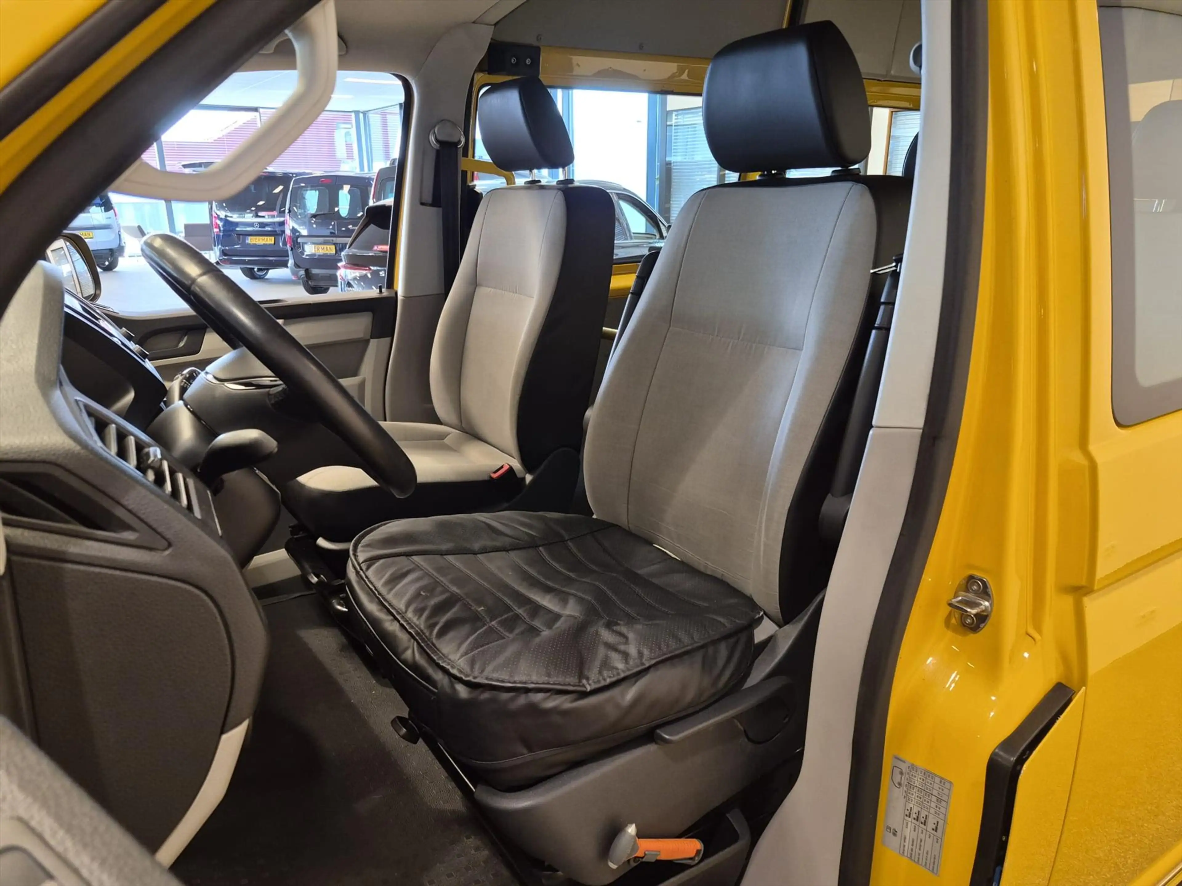 Volkswagen Transporter L2H3 Personenbus / Buurtbus 7-pers. — photo 10