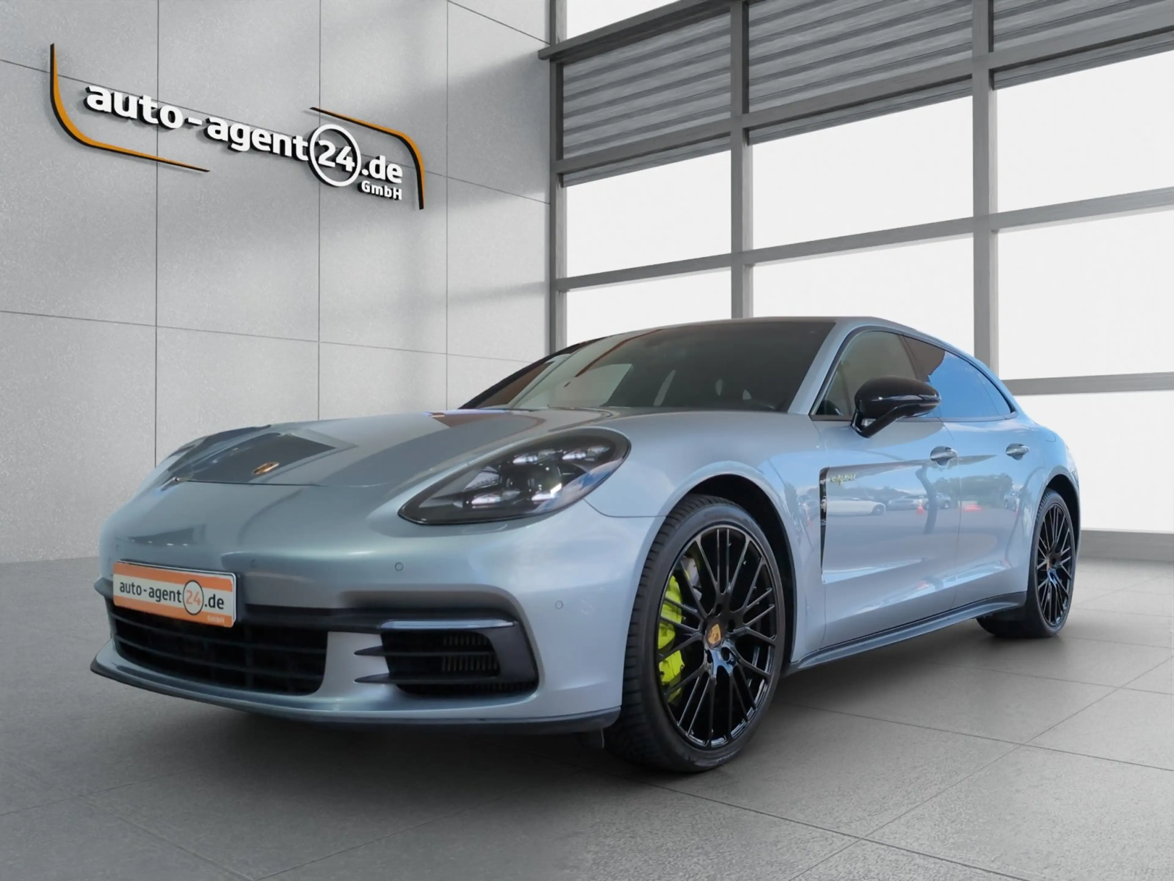 Porsche Panamera 4 E-Hybrid Sport Turismo/Matrix/Nachtsicht/Bose — photo 2