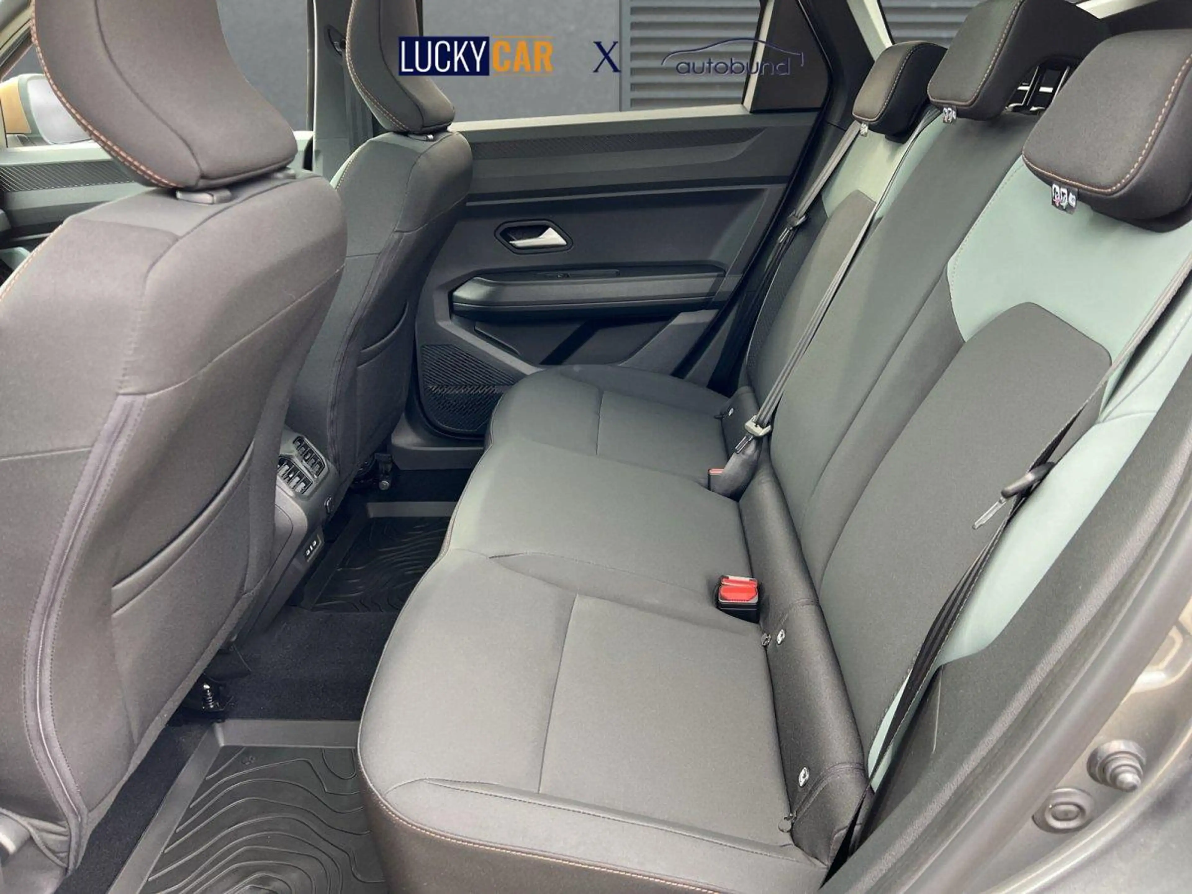 Dacia Bigster Extreme SHZ+NAVI+RFK hybrid-G 150 4x4 113 kW (1... — photo 6
