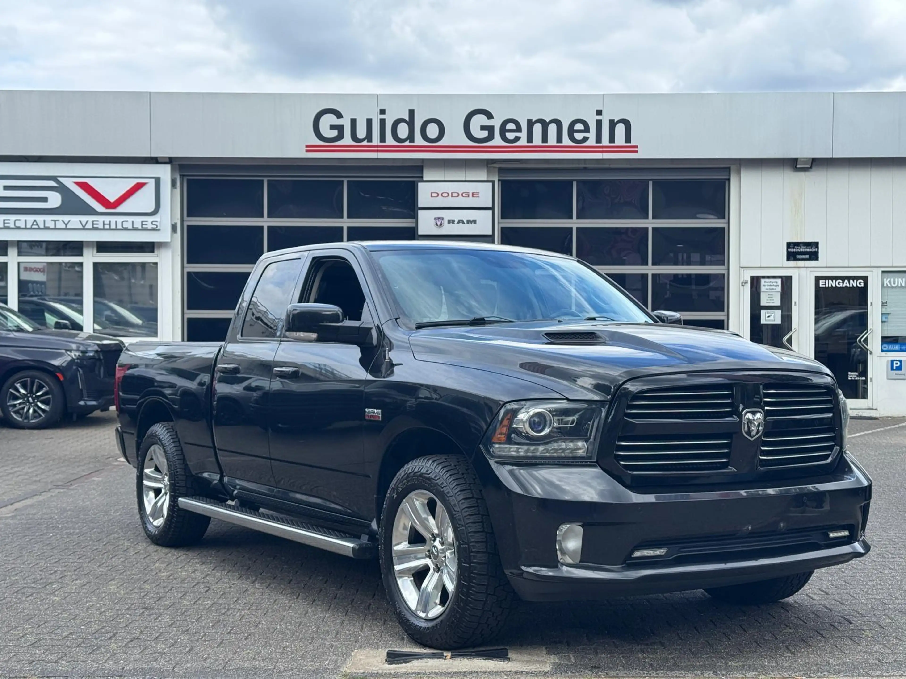 Dodge RAM 5.7 V8 Quad Cab Sport + LPG