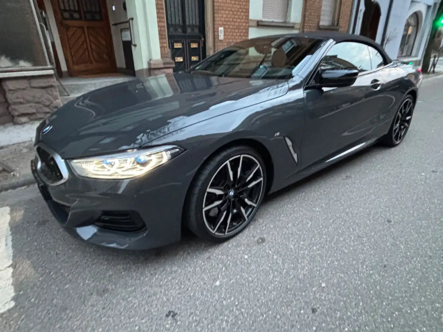 BMW 840 i Cabrio M-Sport Individualfzg Grau - 1