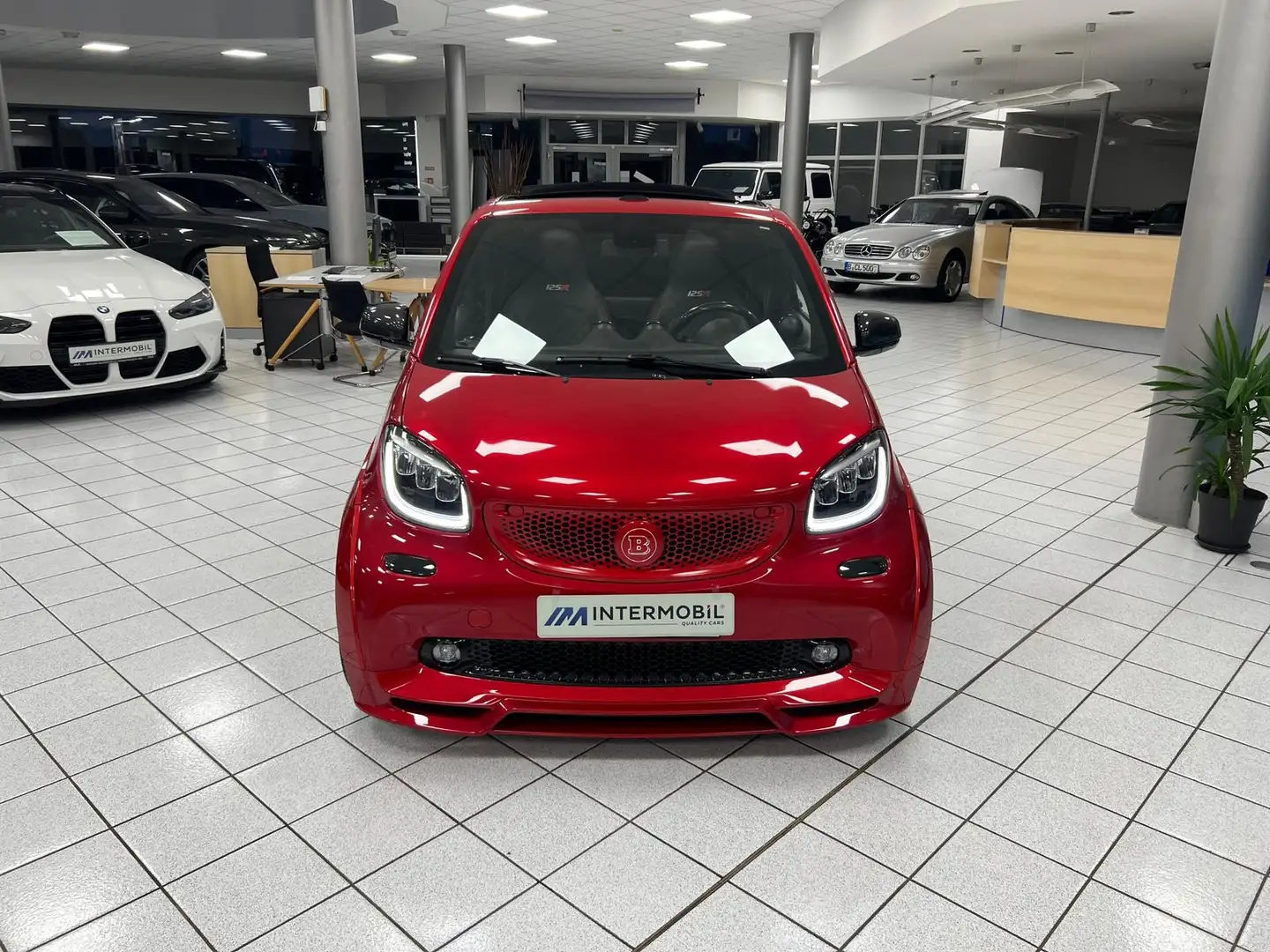 smart forTwo BRABUS 125R ULTIMATE THE DEEP RED Rouge - 2