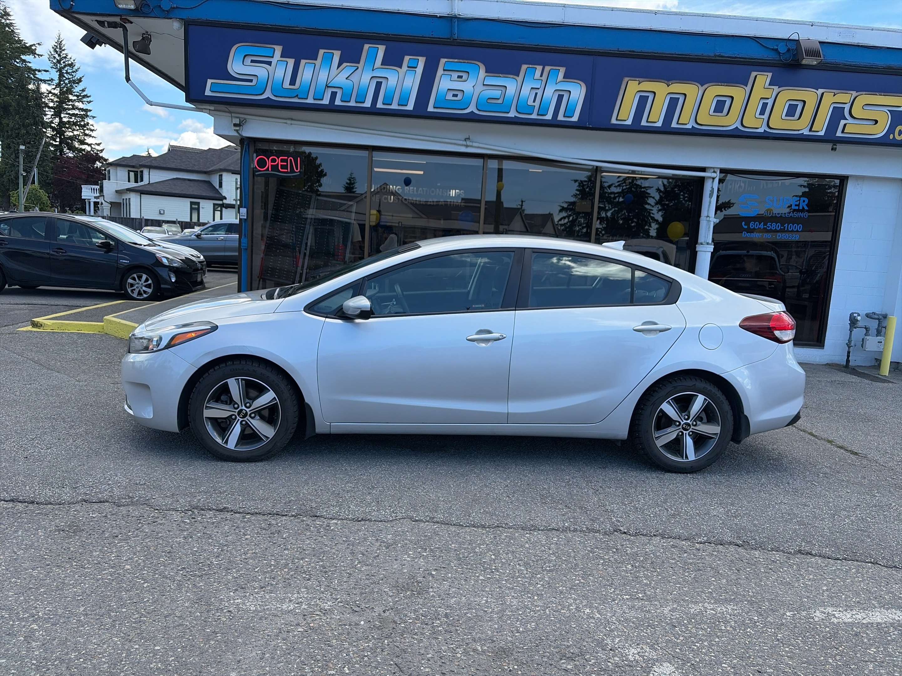 2018 Kia Forte LX Auto + 7-INCH TOUCHSCREEN + SATELLITE RADIO — снимка 1