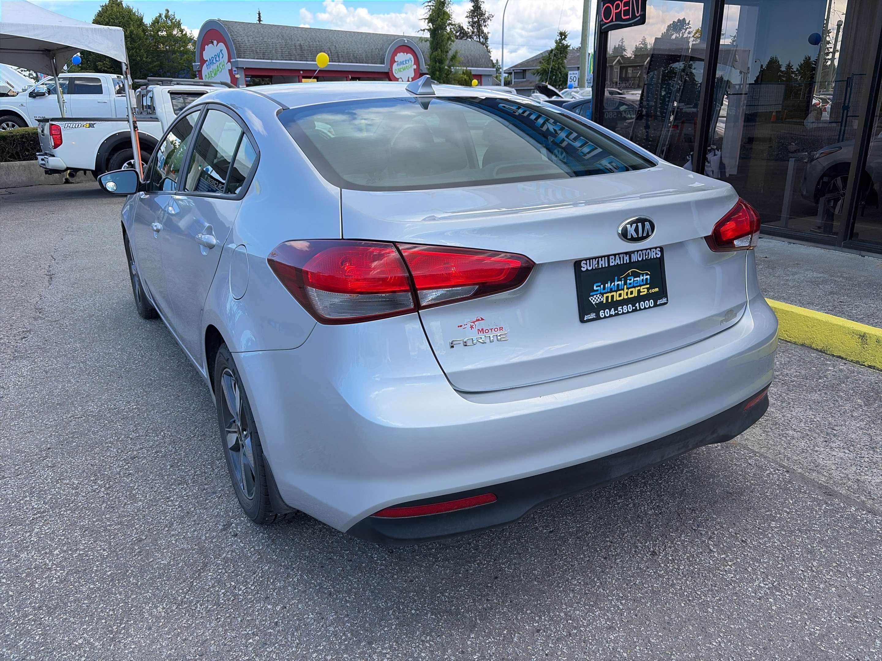 2018 Kia Forte LX Auto + 7-INCH TOUCHSCREEN + SATELLITE RADIO — снимка 1