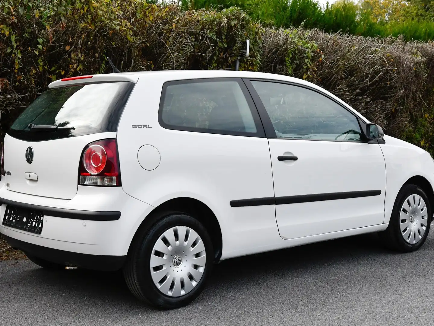 Volkswagen Polo 1.2i Edition "GOAL" *AC*Bip* Wit - 2