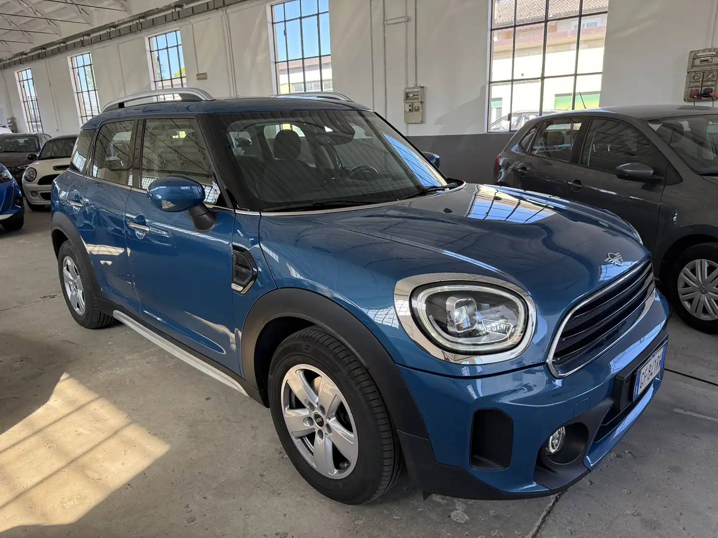 MINI One D Countryman 1.5 Business auto Restyling Bleu - 1