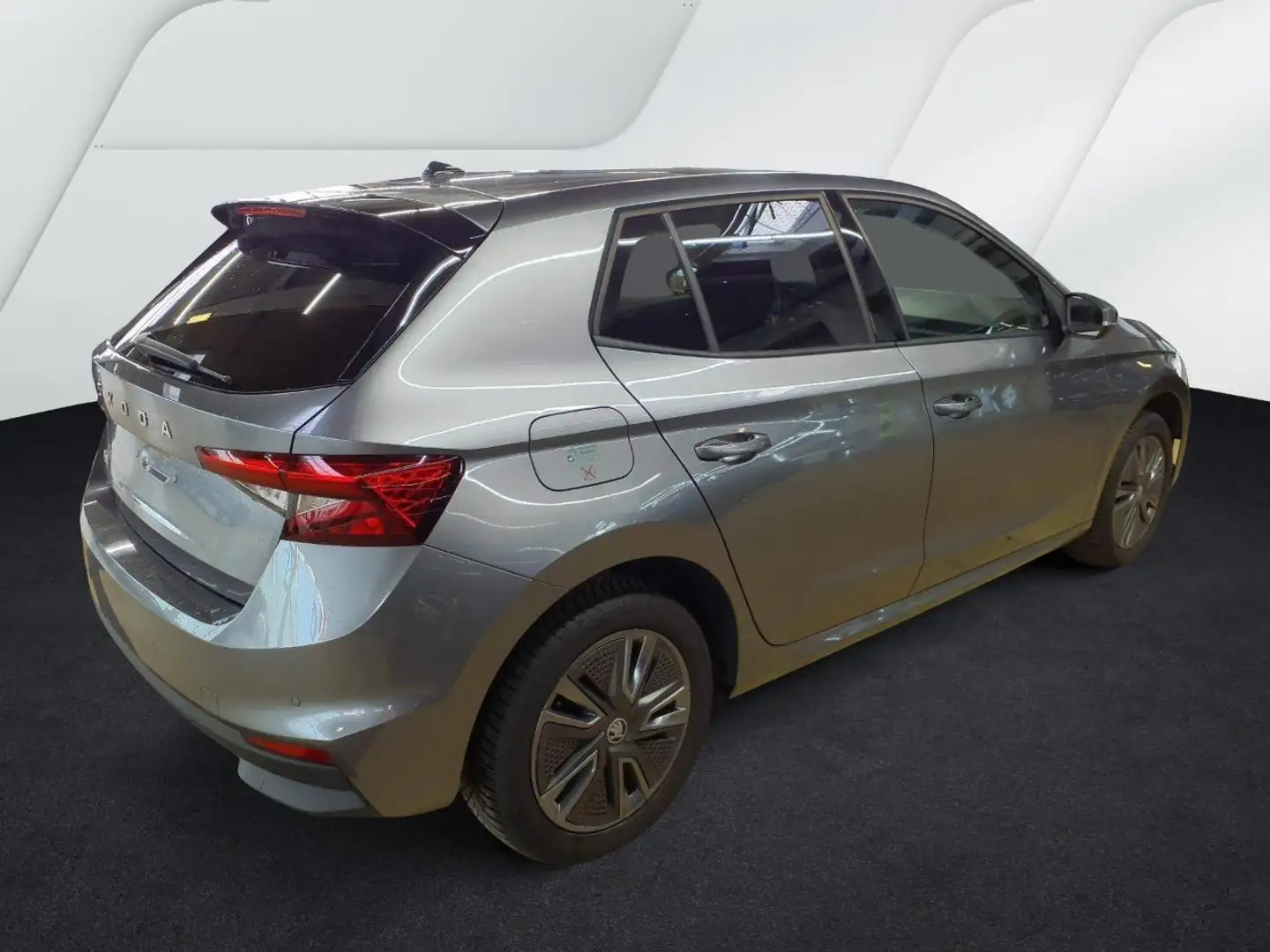 Skoda Fabia 1.0 TSI Tour NAVI*SHZ*GRA*RFK*DAB+ Grau - 2