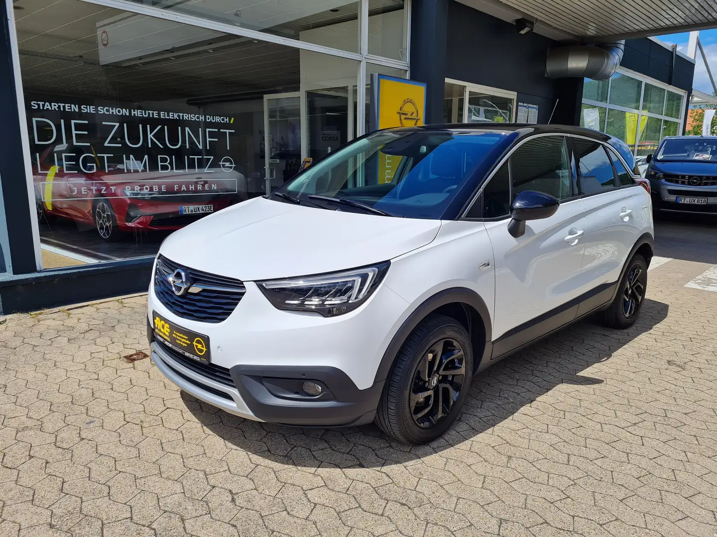 Opel Crossland X INNOVATION 1,2*LED*Rückfahrkamera*PDC* Weiß - 1