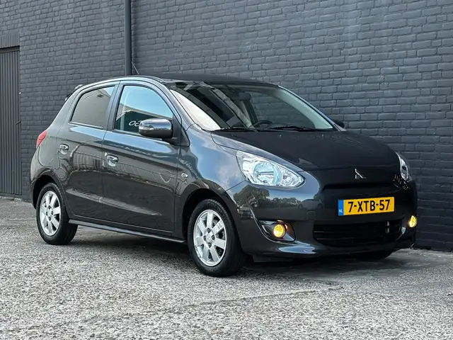 Mitsubishi Space Star view 7