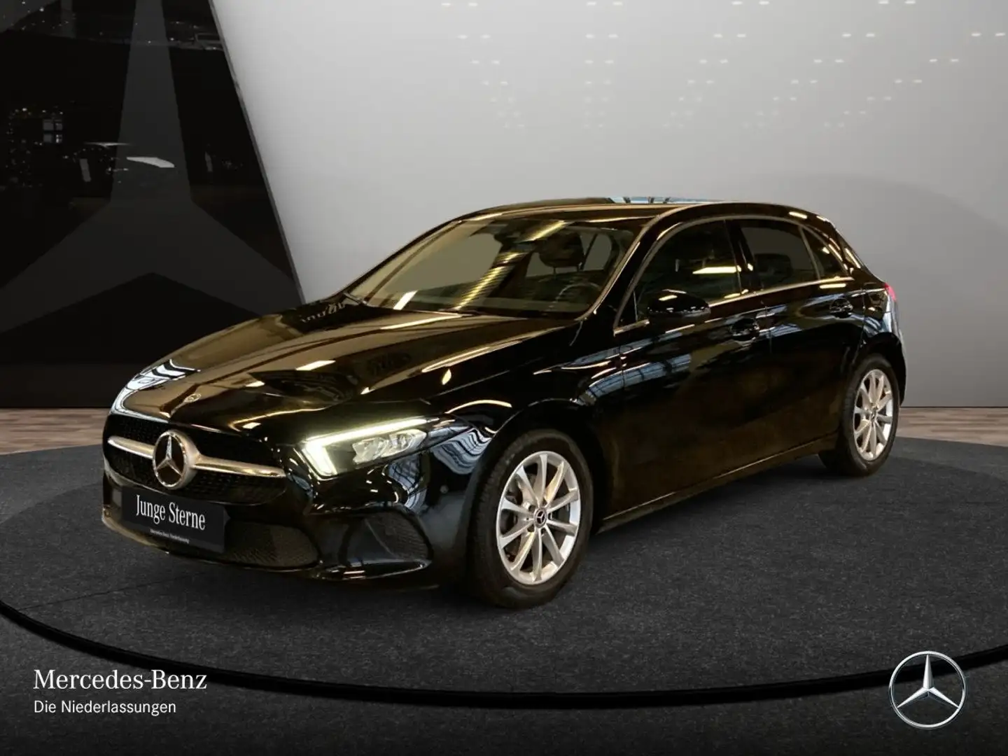 Mercedes-Benz A 180 STYLE+LED+7G Schwarz - 2
