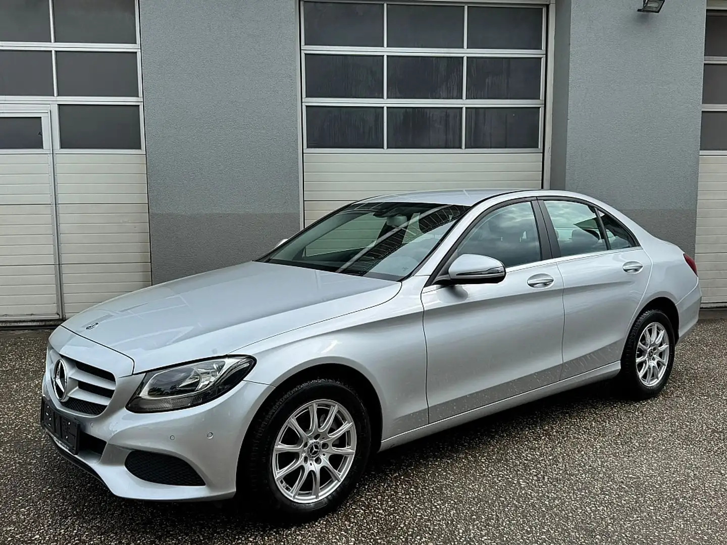 Mercedes-Benz C 180 d Aut. *39.500KM* Silber - 1