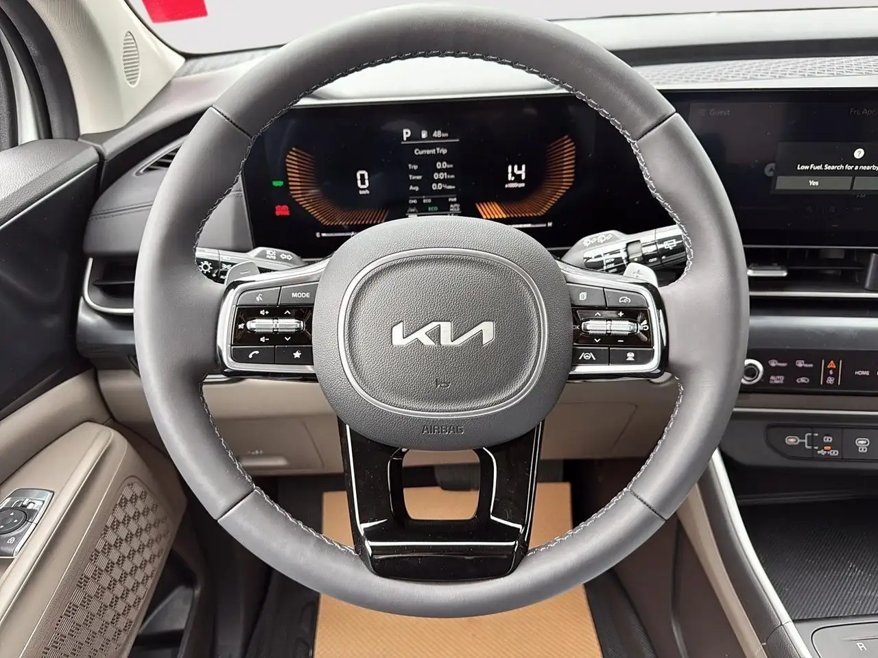 Kia Carnival снимка Kia Carnival