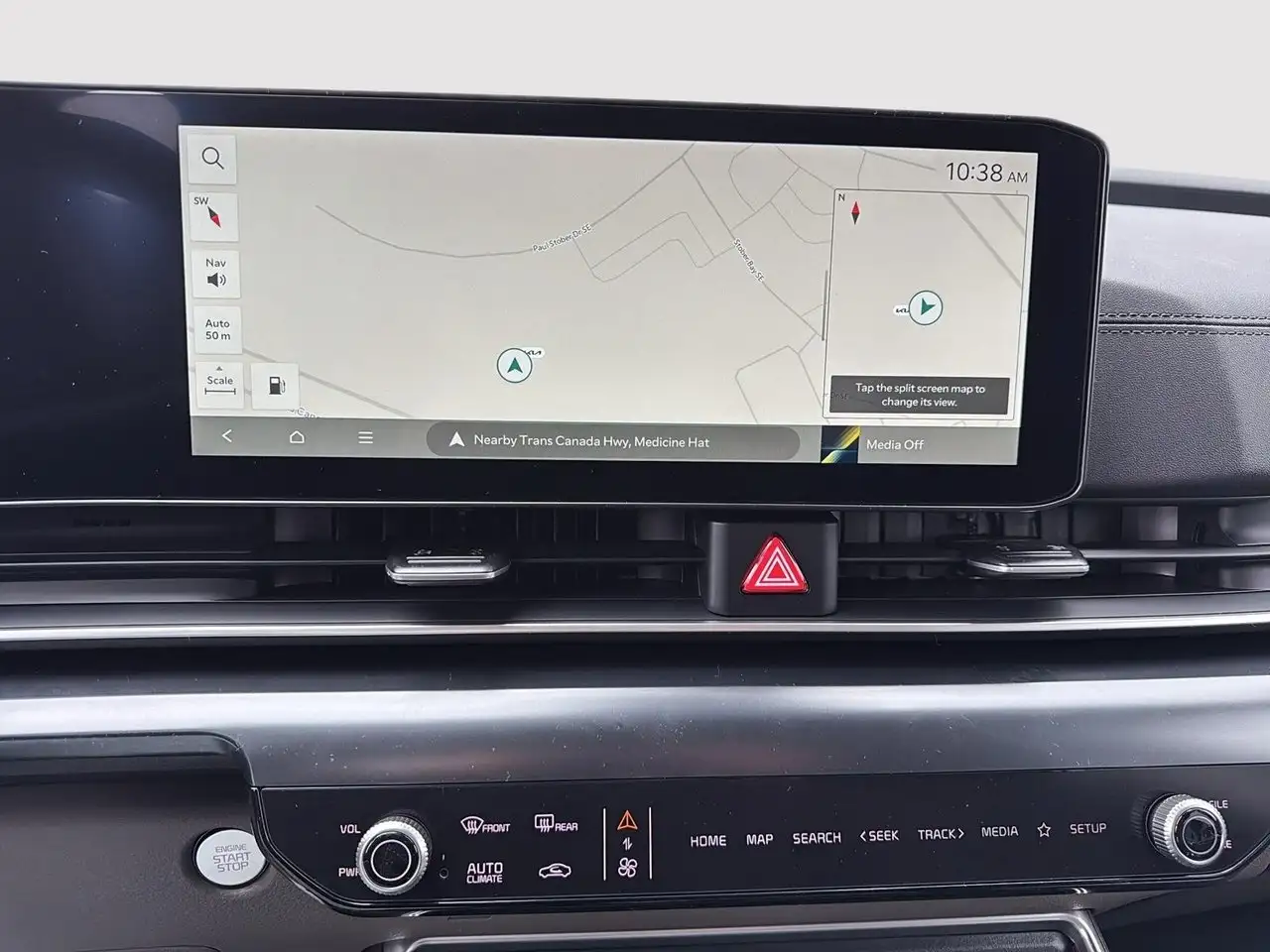 Kia Carnival снимка Kia Carnival