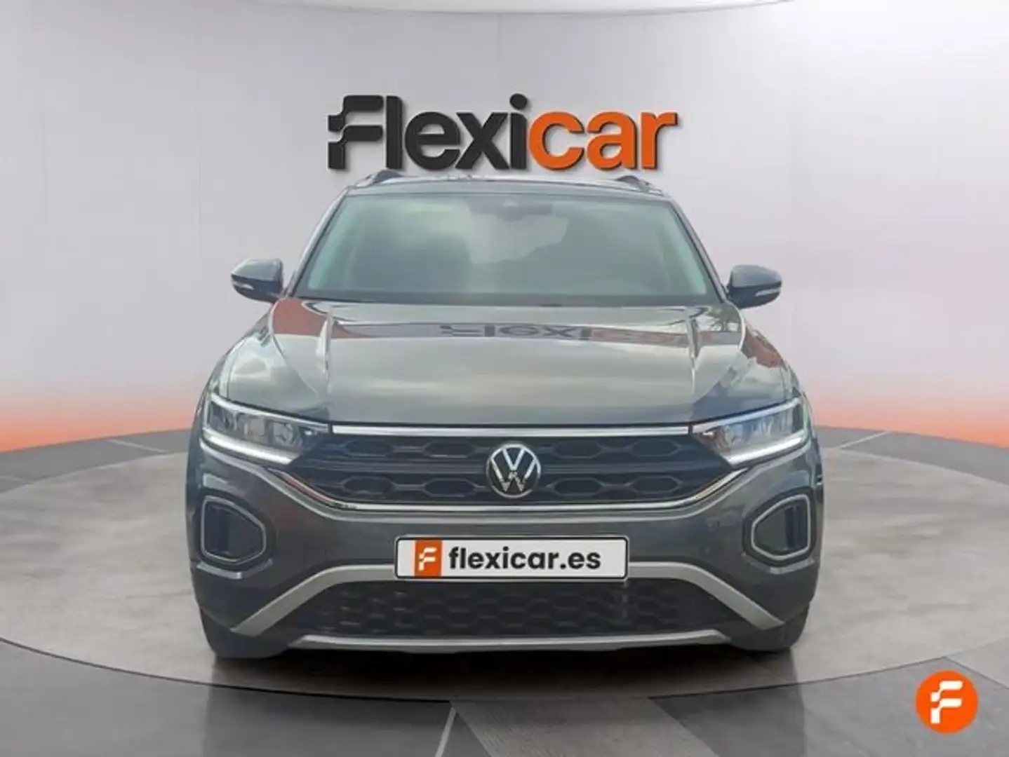 Volkswagen T-Roc 2.0TDI Advance Gris - 2