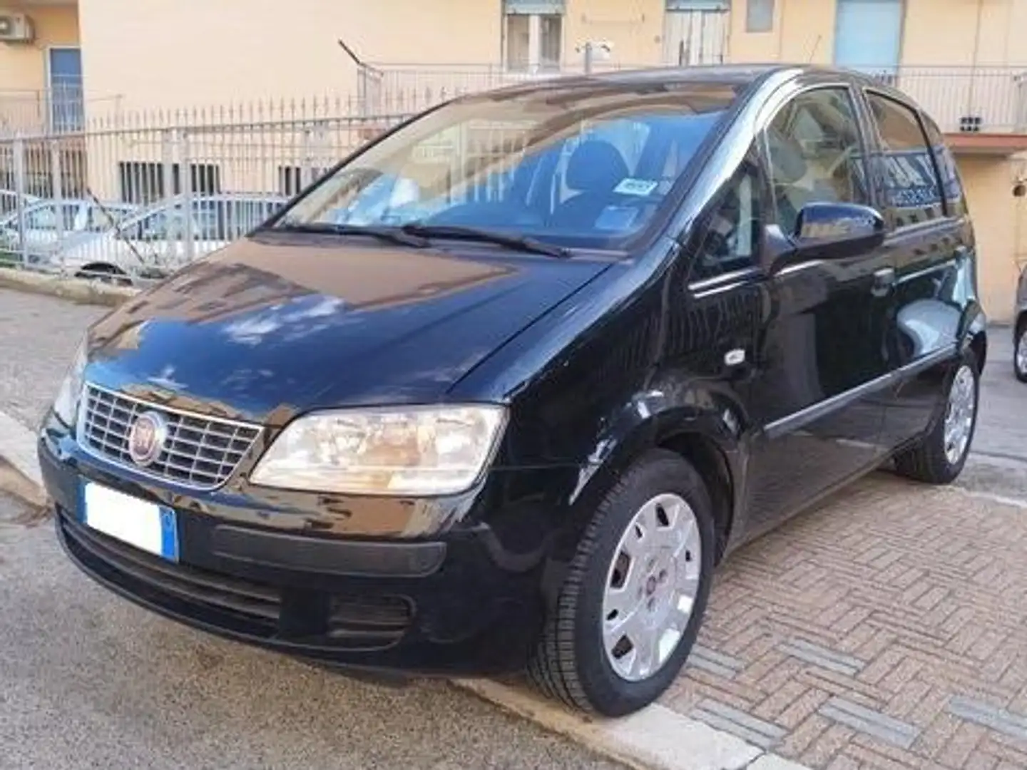 Fiat Idea Idea 1.4 16v Dynamic Nero - 2