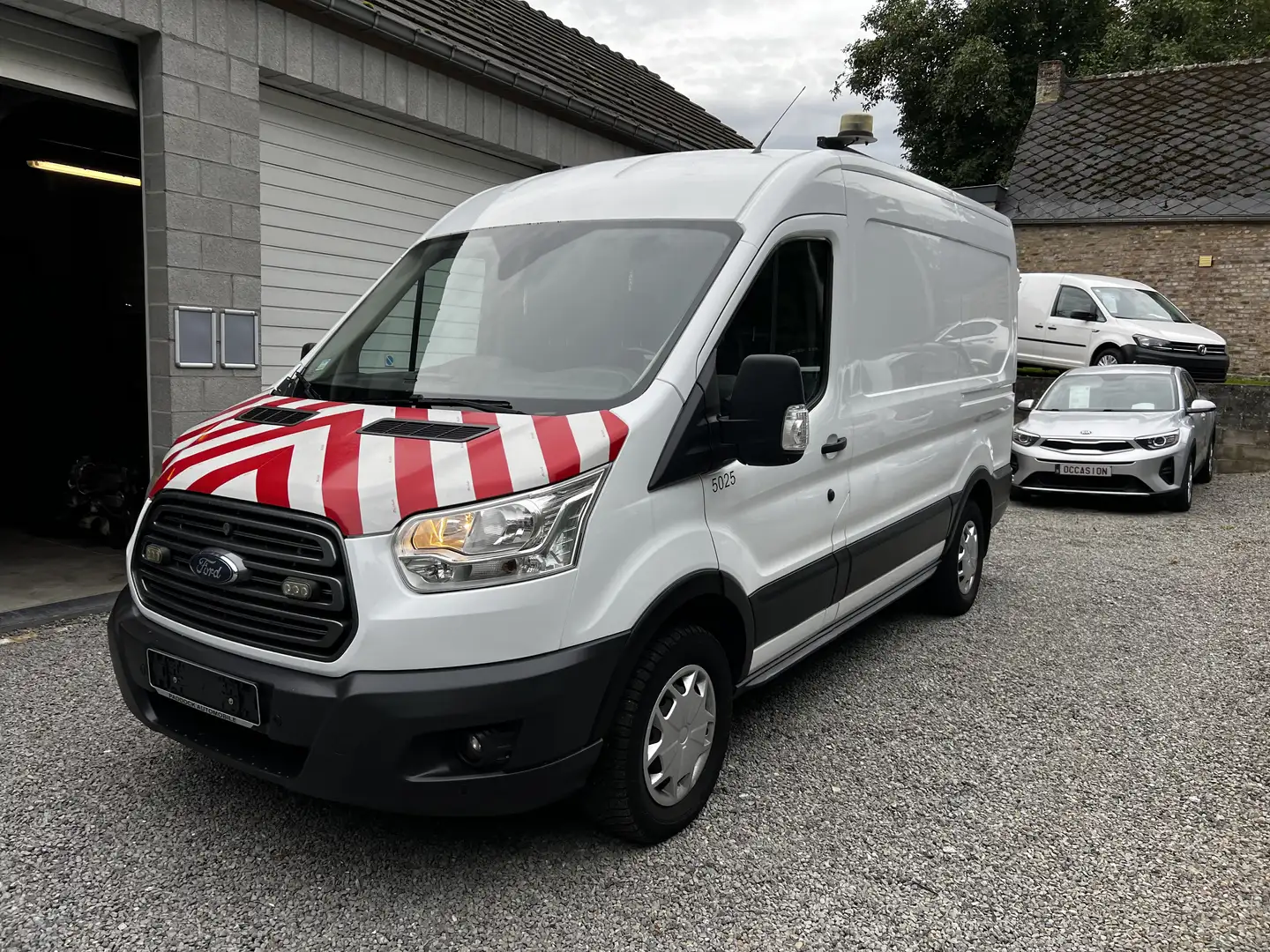 Ford Transit Transit FOURGON UTILITAIRE L2H2 - TVAC - GARANTIE Wit - 2