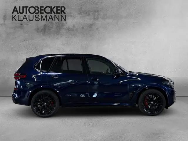 BMW X5 view 4