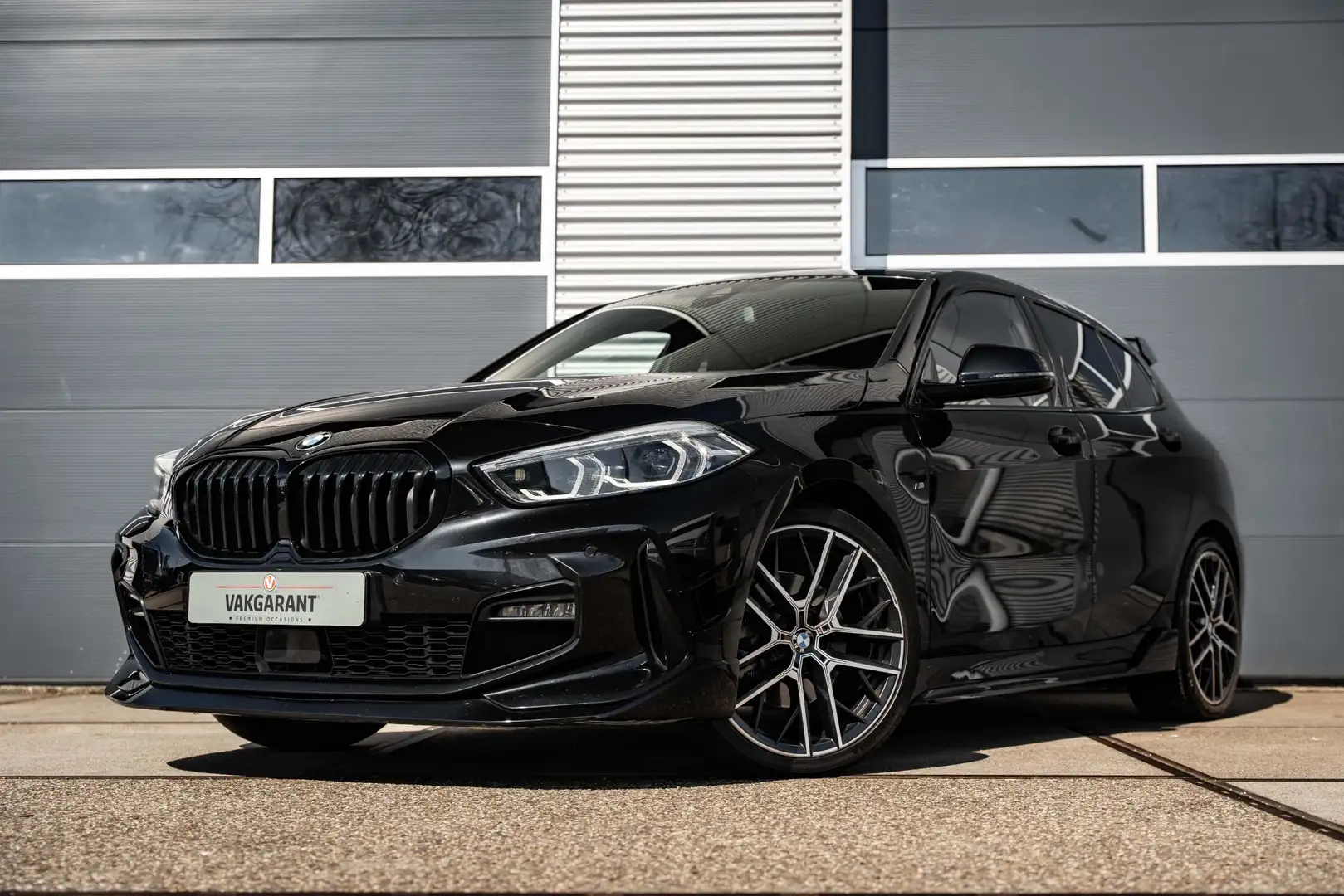 BMW 118 1-serie 118i Business Edition |M Performance pakke Nero - 1