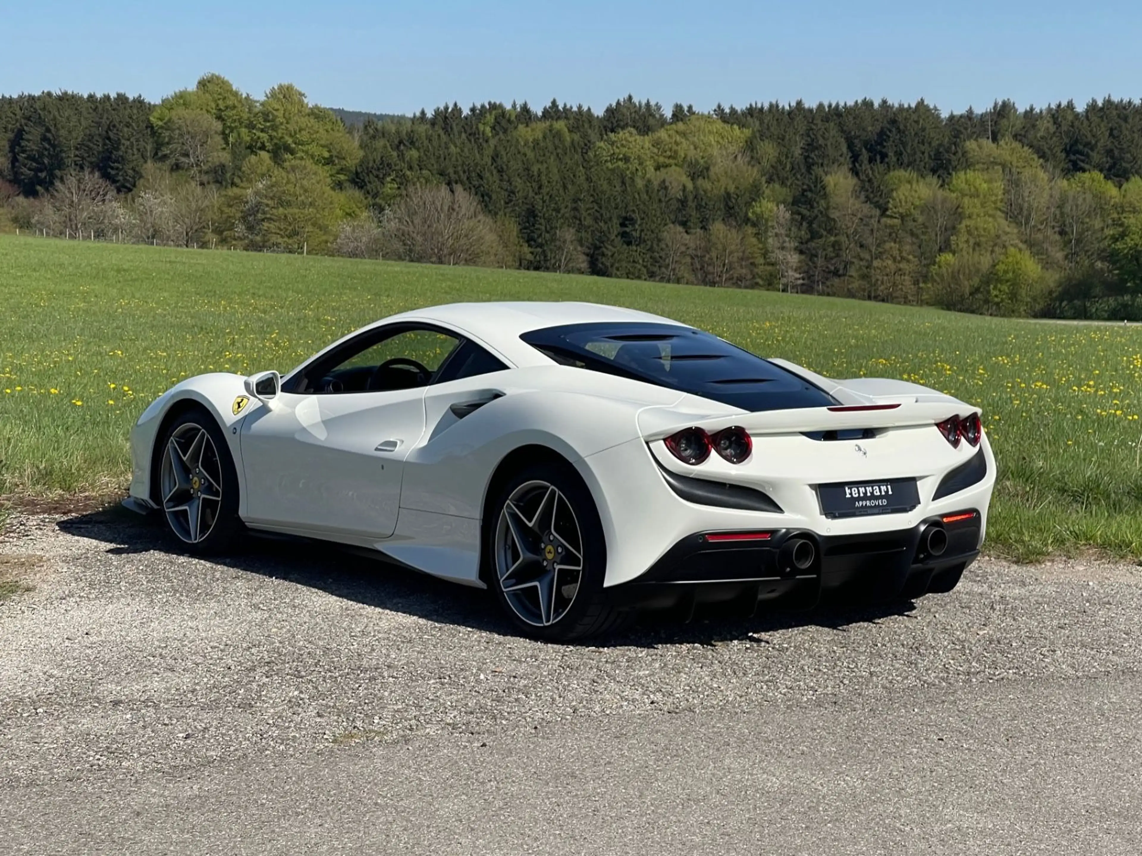 Ferrari F8 Tributo 1.HAND*LIFT*RACINGSITZE L*LED*24M-GAR — photo 10