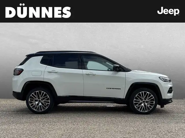 Jeep Compass view 3
