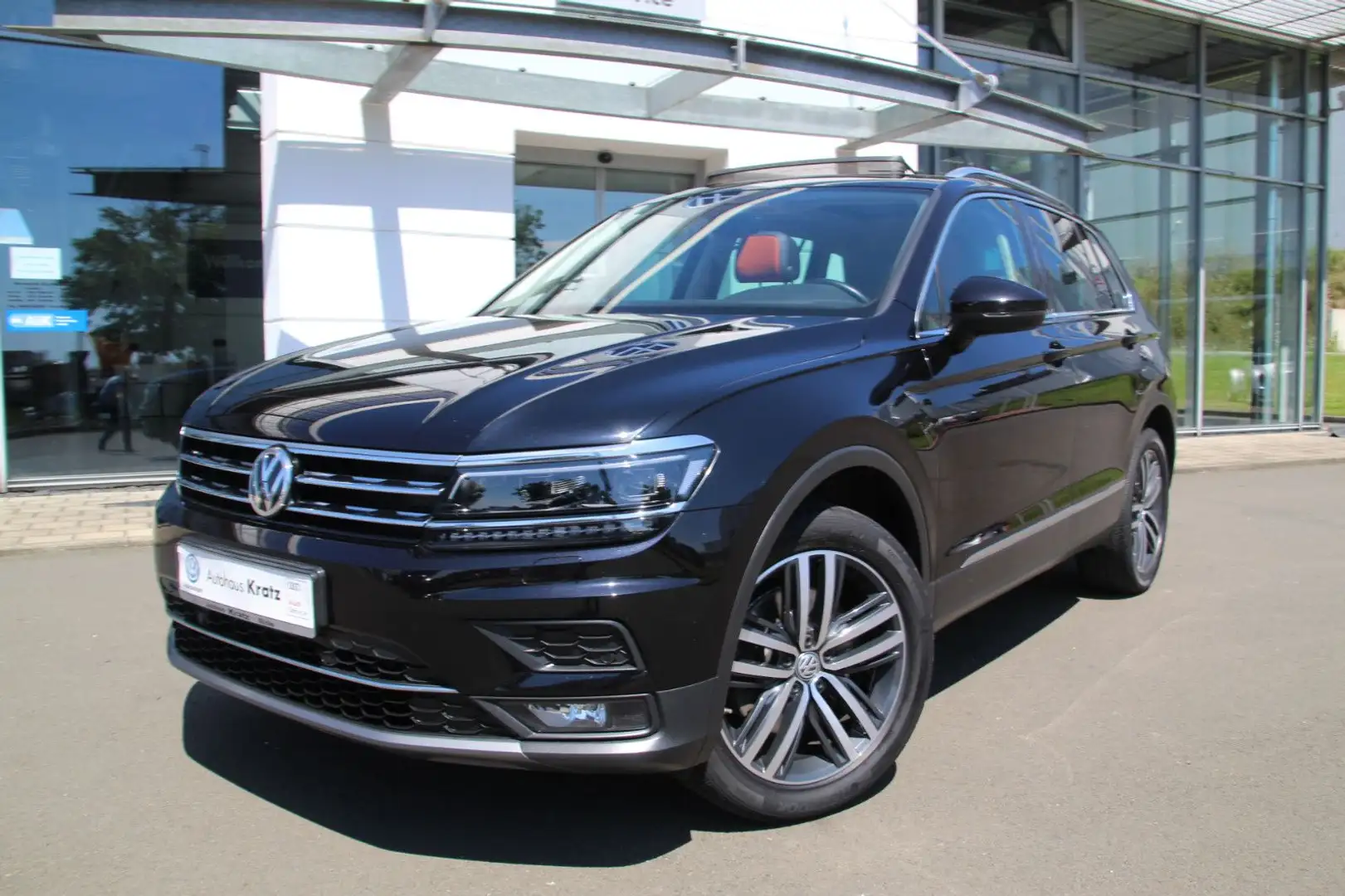 Volkswagen Tiguan Highline TDI DSG 4Mot  Pano+Leder+elHeck Schwarz - 2