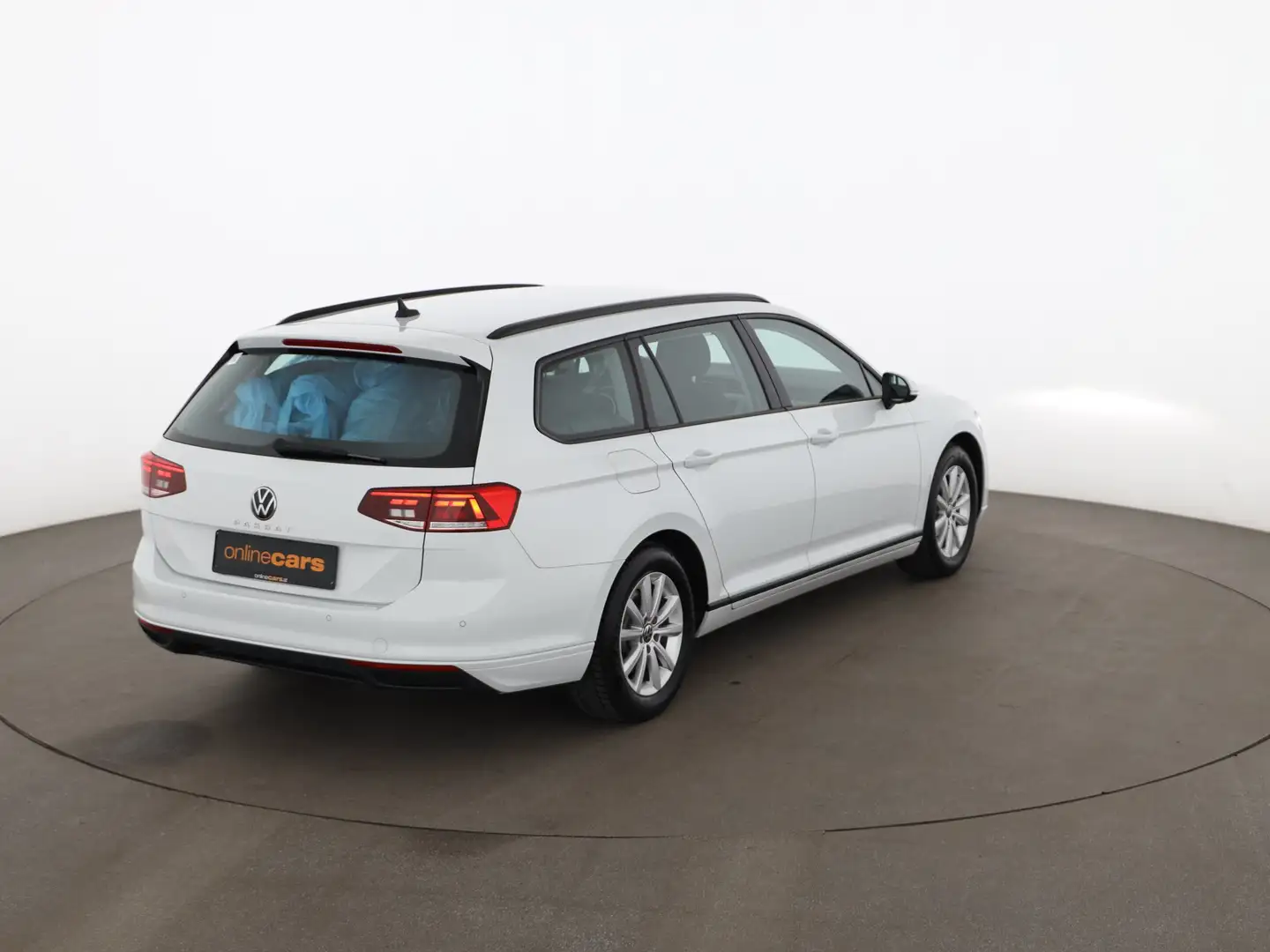 Volkswagen Passat Variant 2.0 TDI LED AHK RADAR NAVI SITZHZG Weiß - 2