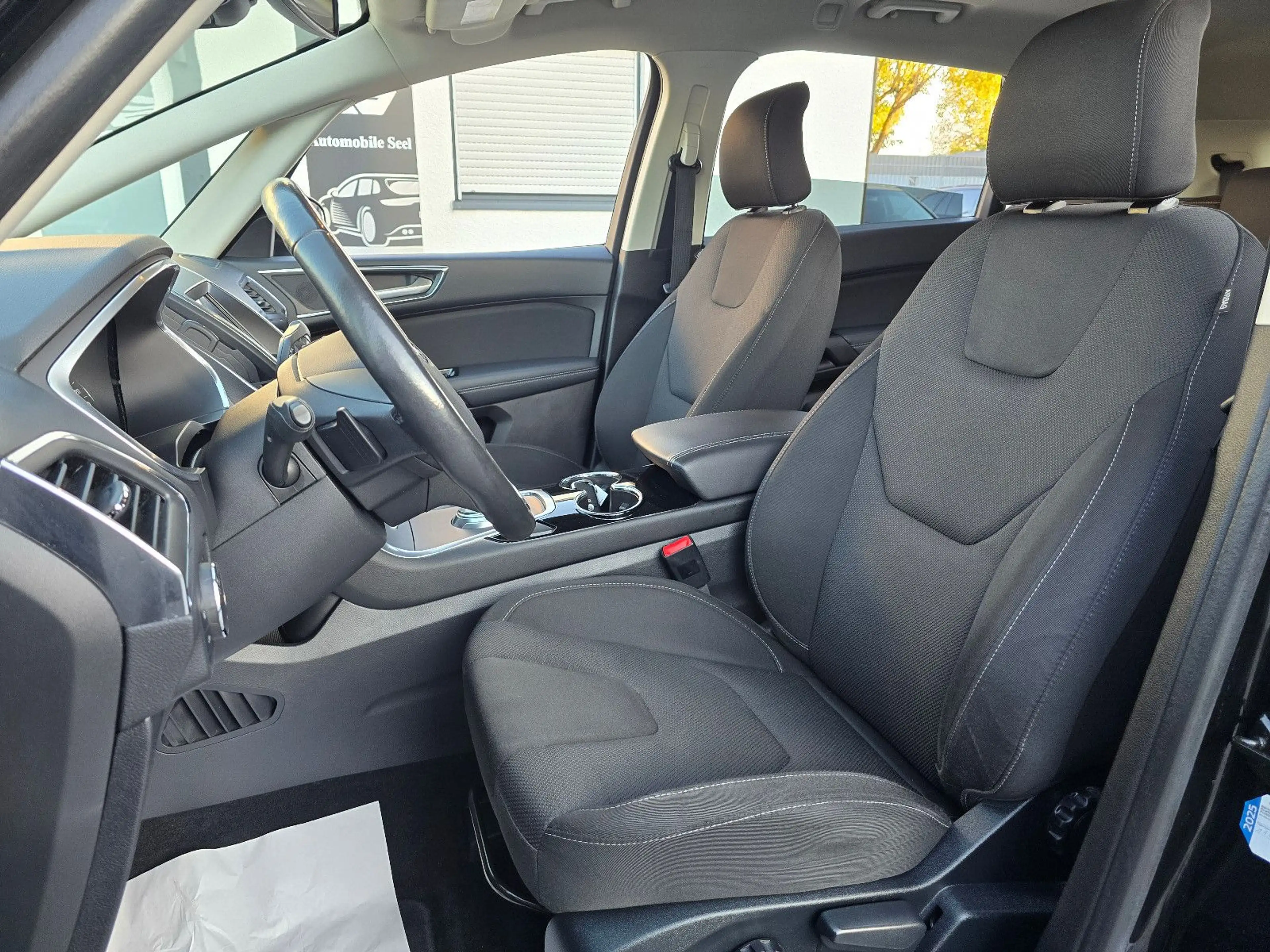Ford S-Max 2.0 Titanium*Navi*LED*7-Sitzer* — photo 10