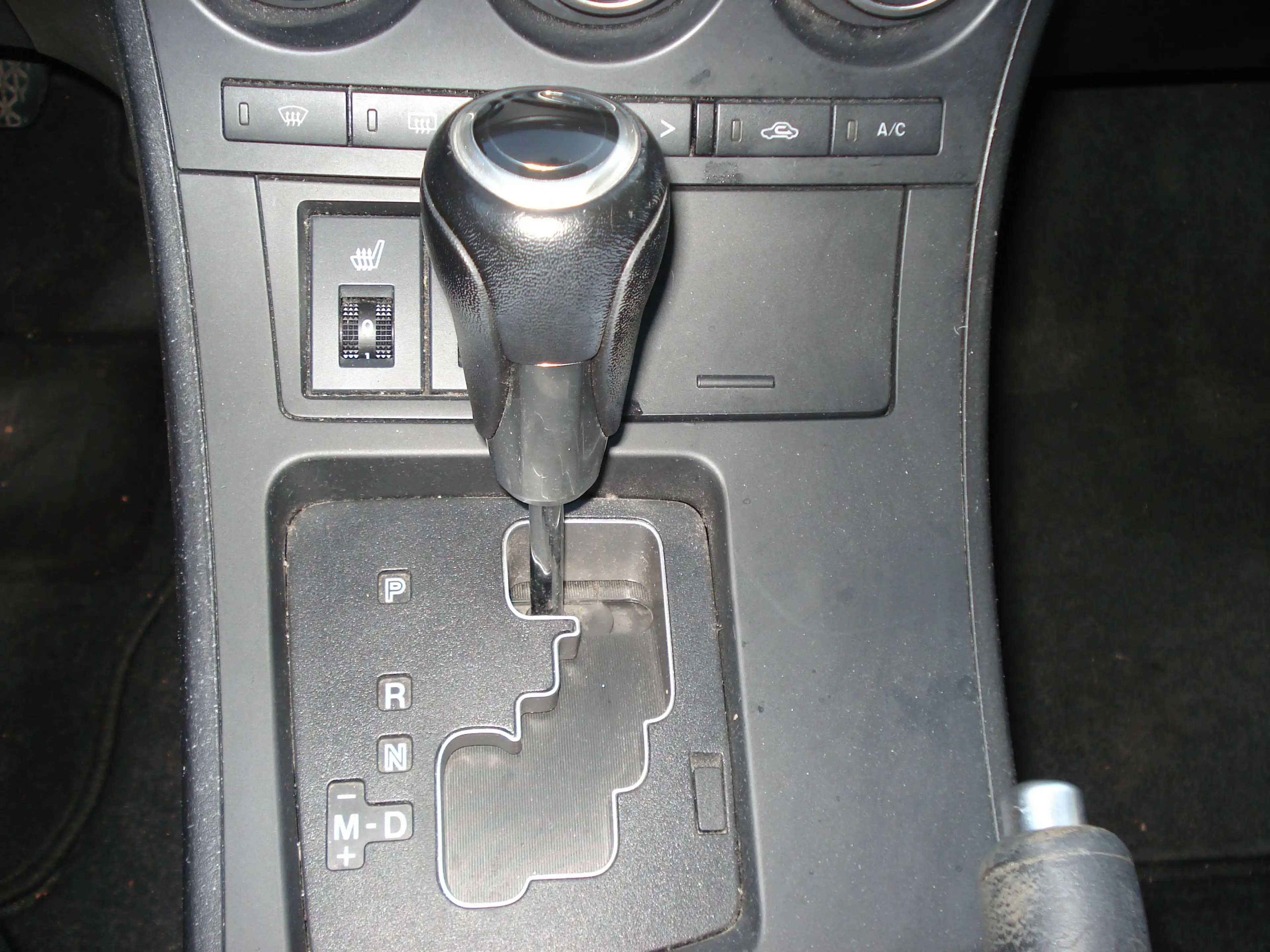 Mazda 3 Center-Line — photo 12