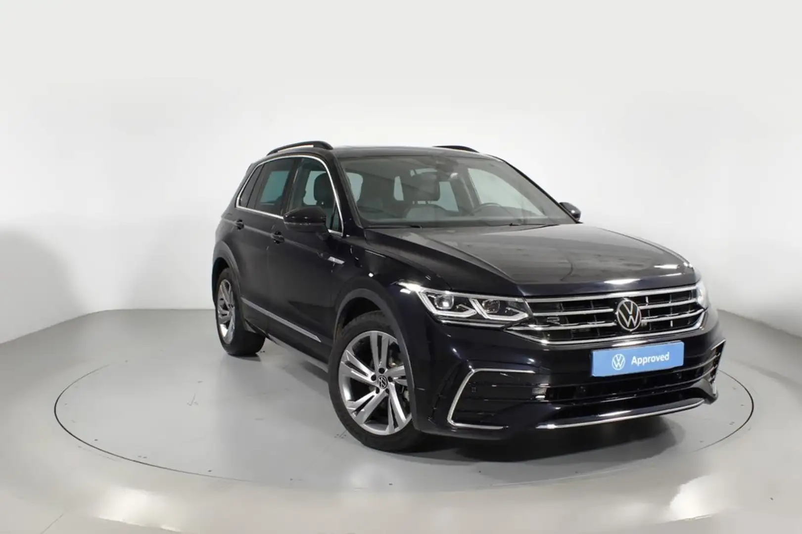 Volkswagen Tiguan 2.0TDI R-Line DSG 110kW Schwarz - 1