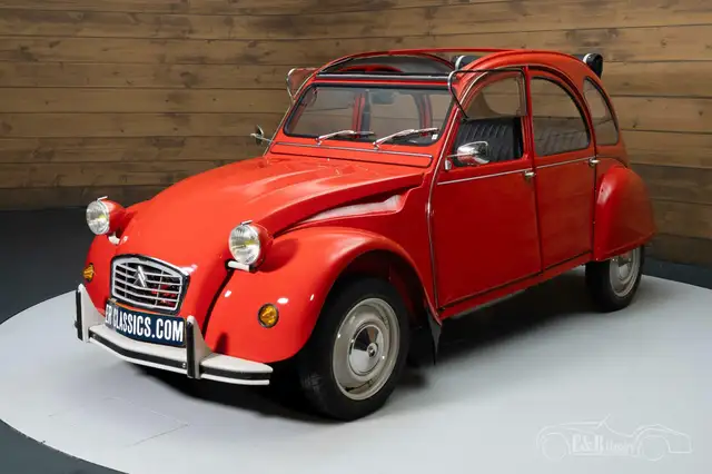 Citroen 2CV view 6
