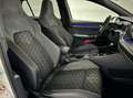 Volkswagen Golf 1.5 eTSI 3x R-Line Pano Carplay Sfeer ACC NAP Wit - thumbnail 22