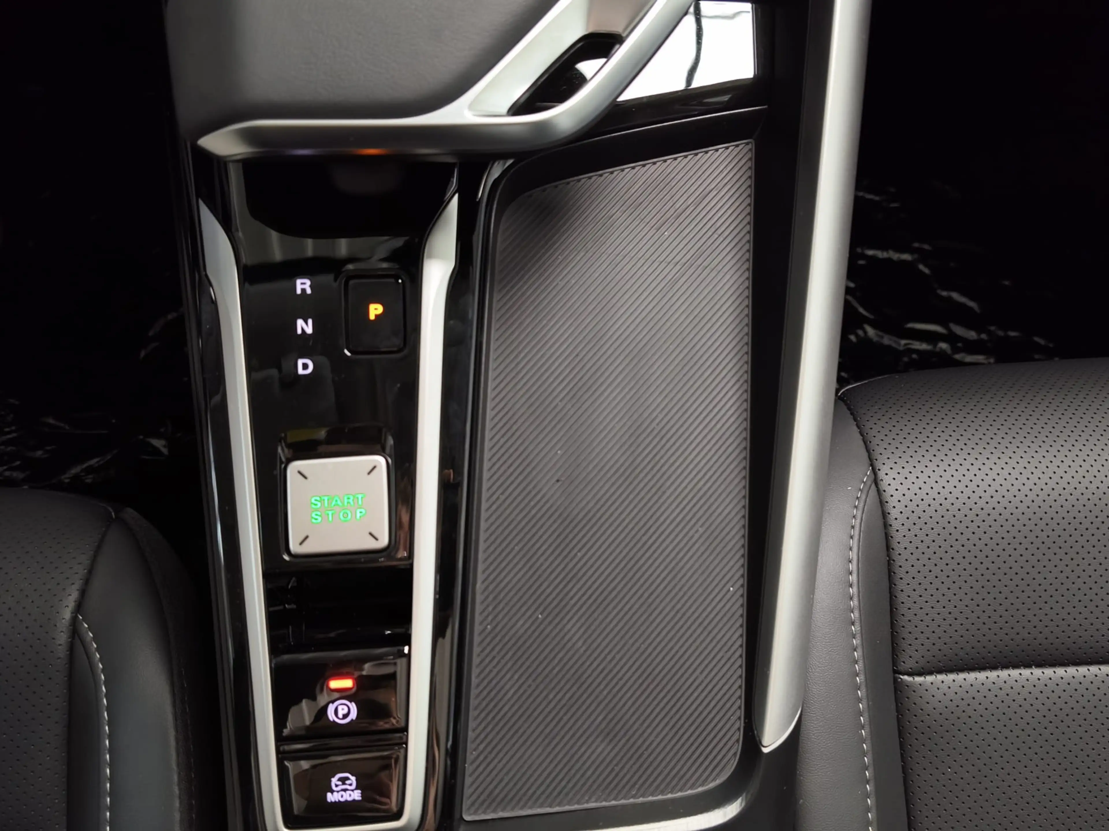 MG ZS 1.5 Hybrid+145 kW Luxury Aut./LED/ACC/|360° — photo 14