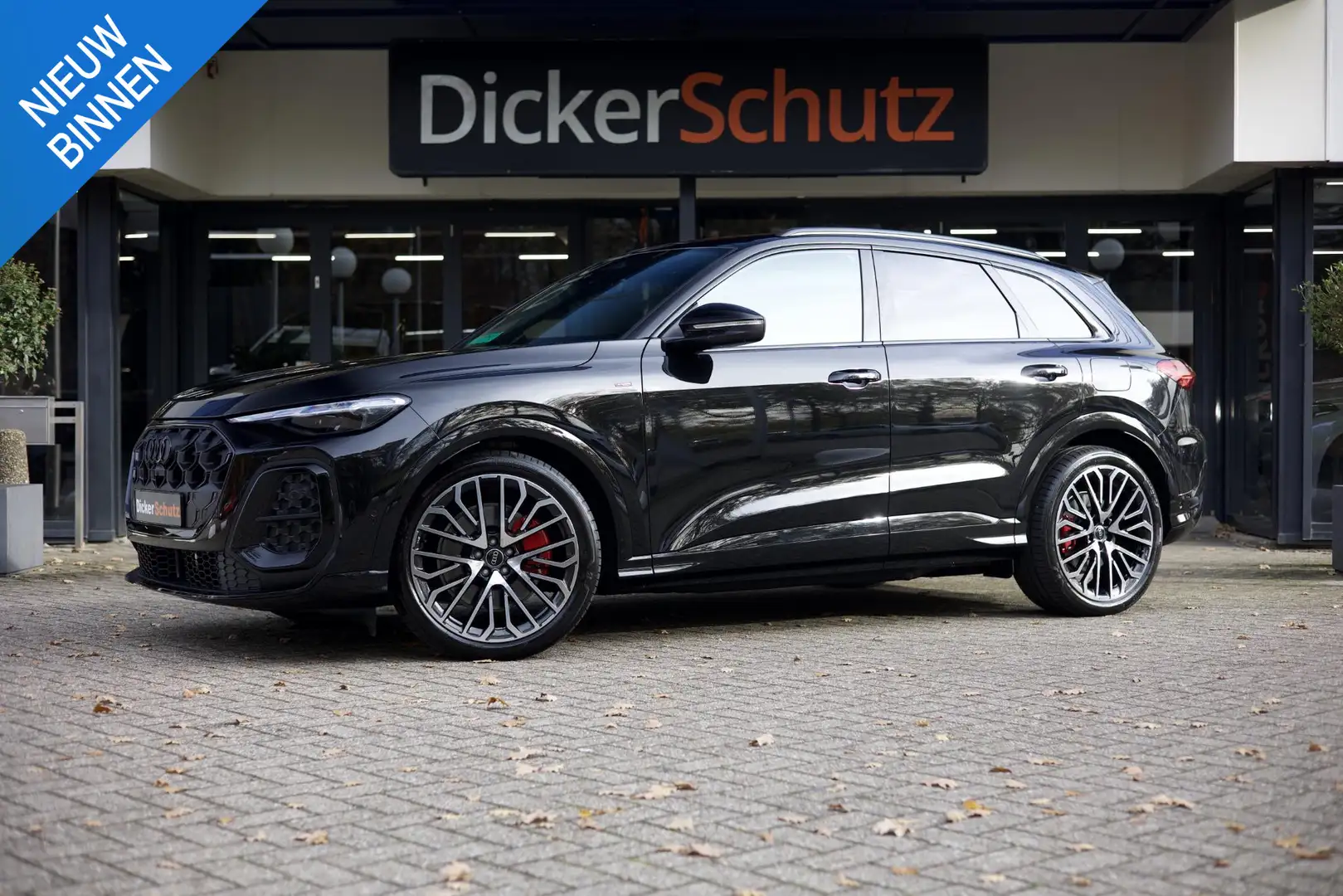 Audi Q5 e-hybrid S edition Luchtvering | Pano | Trekhaak | Zwart - 1