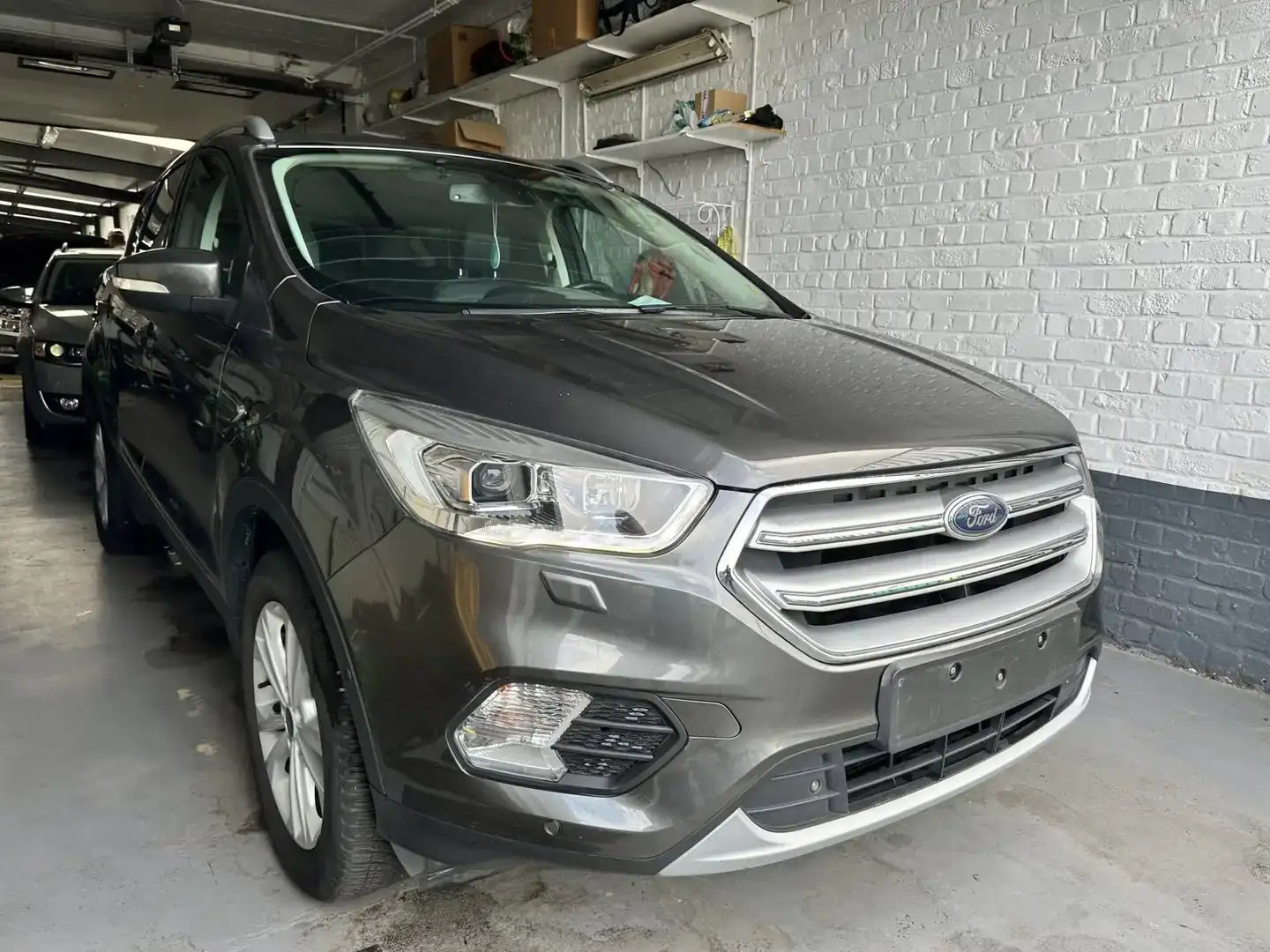 Ford Kuga 1.5 essence + CNG Gris - 1