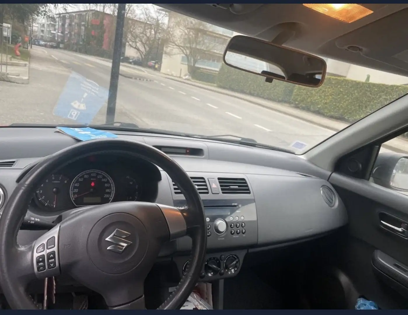 Suzuki Swift 1.3 - 2