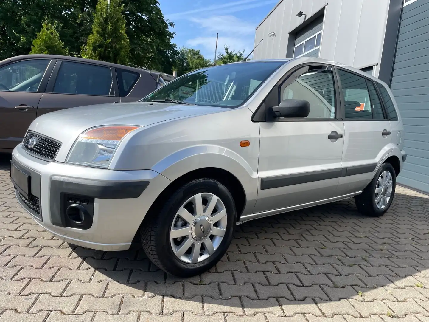 Ford Fusion 1.4 AUTOMATIK ALU KLIMA NEUZSTD! Silber - 2