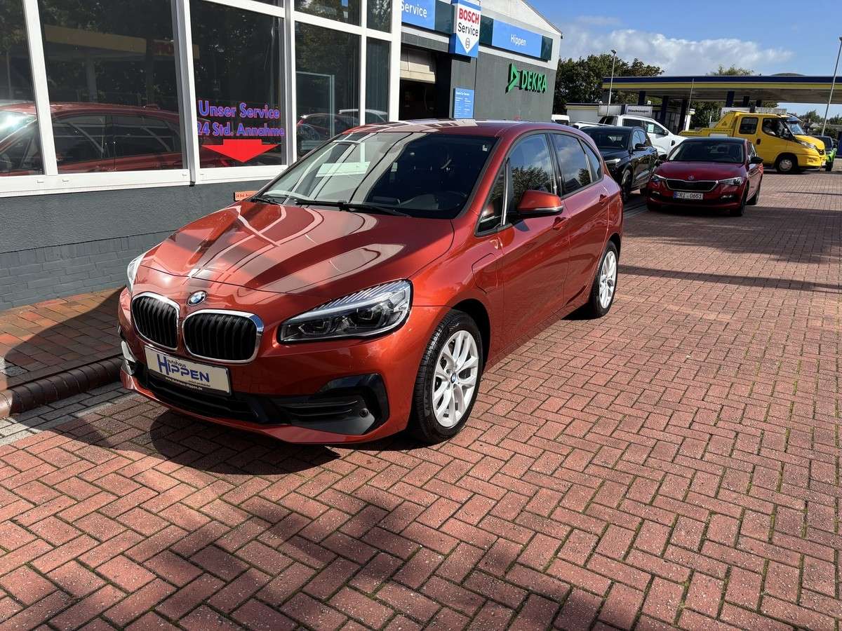BMW 225