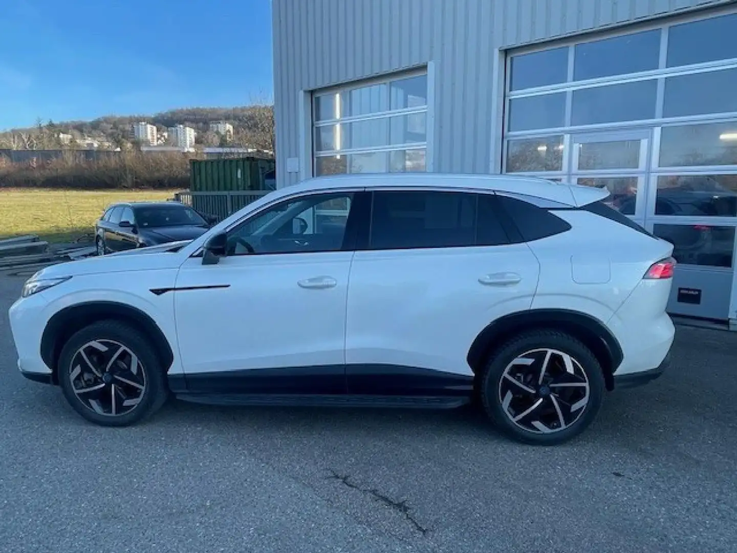 MG EHS HS 1.5 Hybrid+ 200 kW Luxury Bílá - 2
