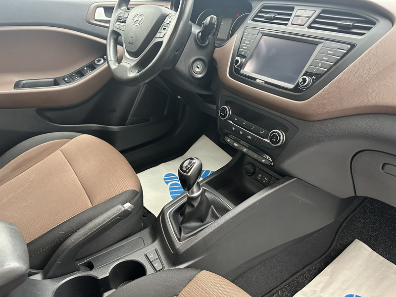 Hyundai i20 blue Trend "1 HAND-NAVI-CAM-MULTI-SITZH-ALU" — photo 10