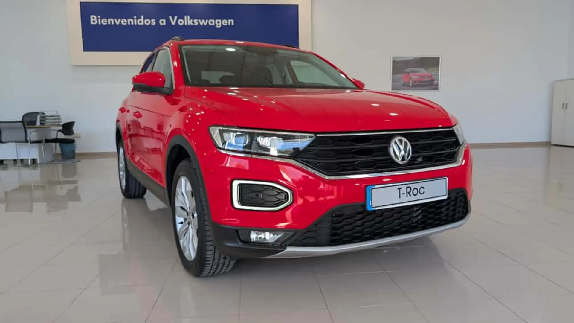 Volkswagen T-Roc 1.0 TSI Advance Rouge - 1