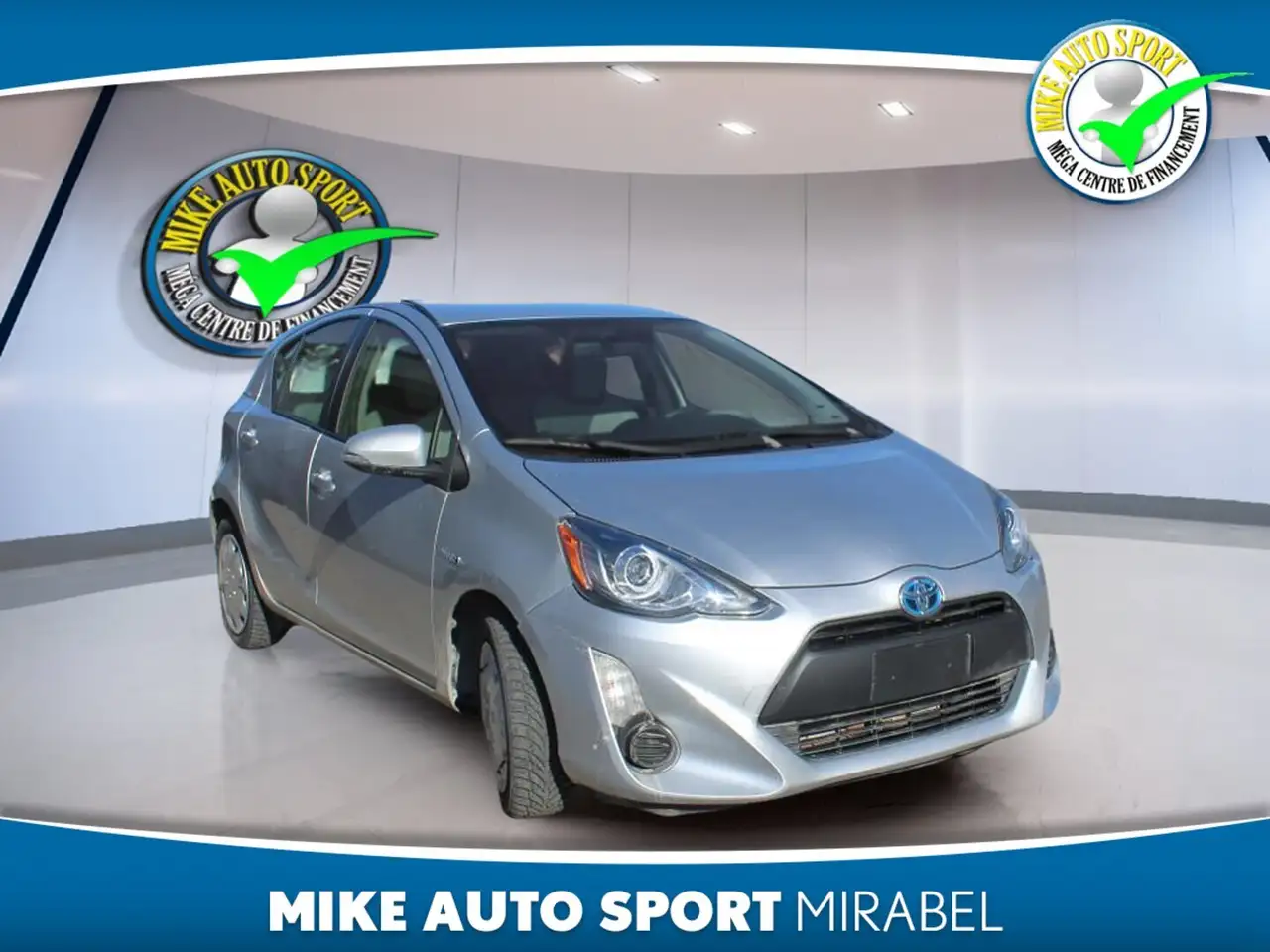Toyota Prius c снимка Toyota Prius c