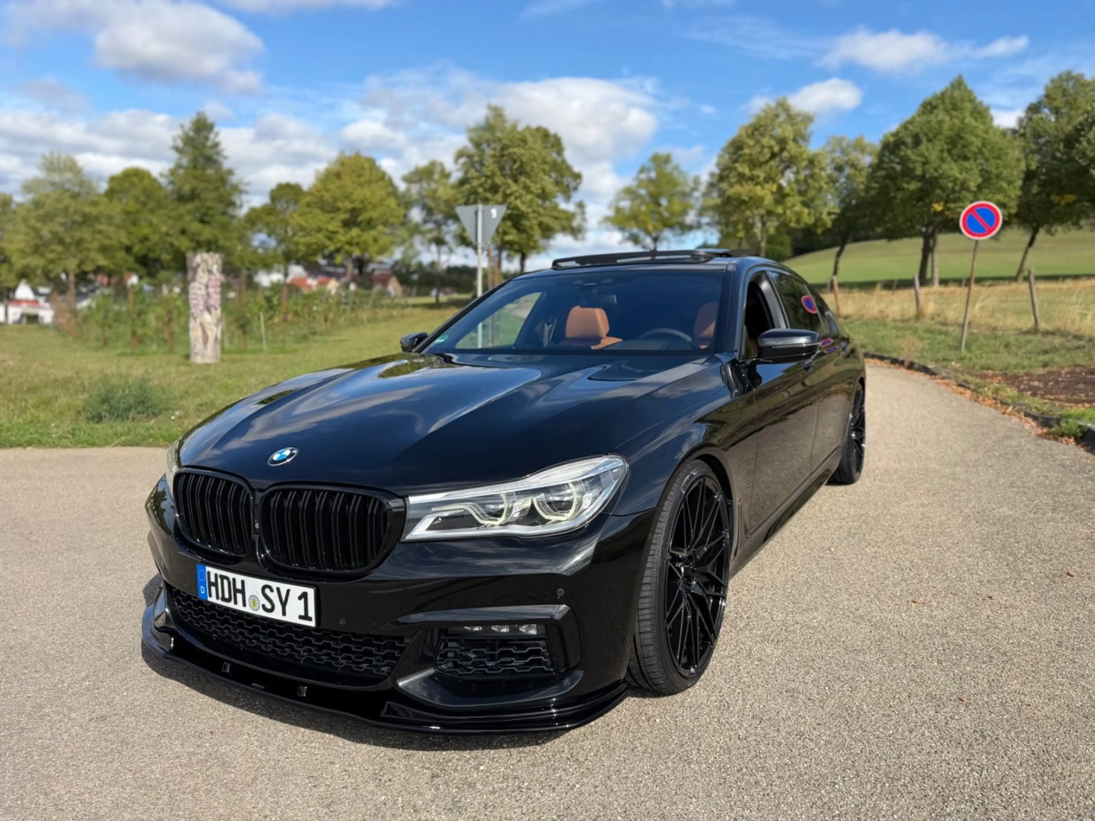 BMW 750 *M/G12/750Li*22.Zoll*All Black/Understatement — photo 9