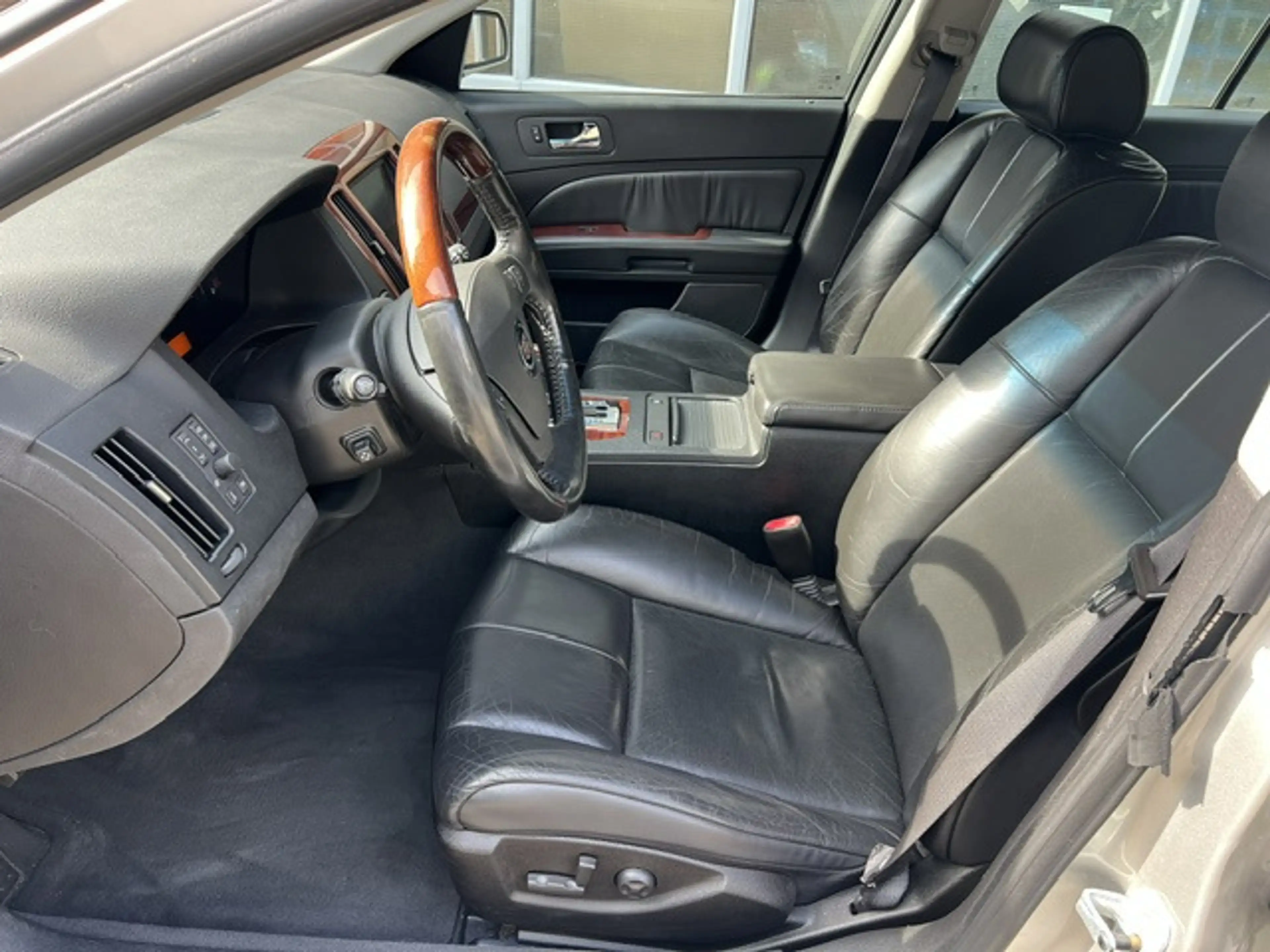 Cadillac STS 3.6 V6 Sport Luxury Zeer netjes en nieuwe APK — photo 9