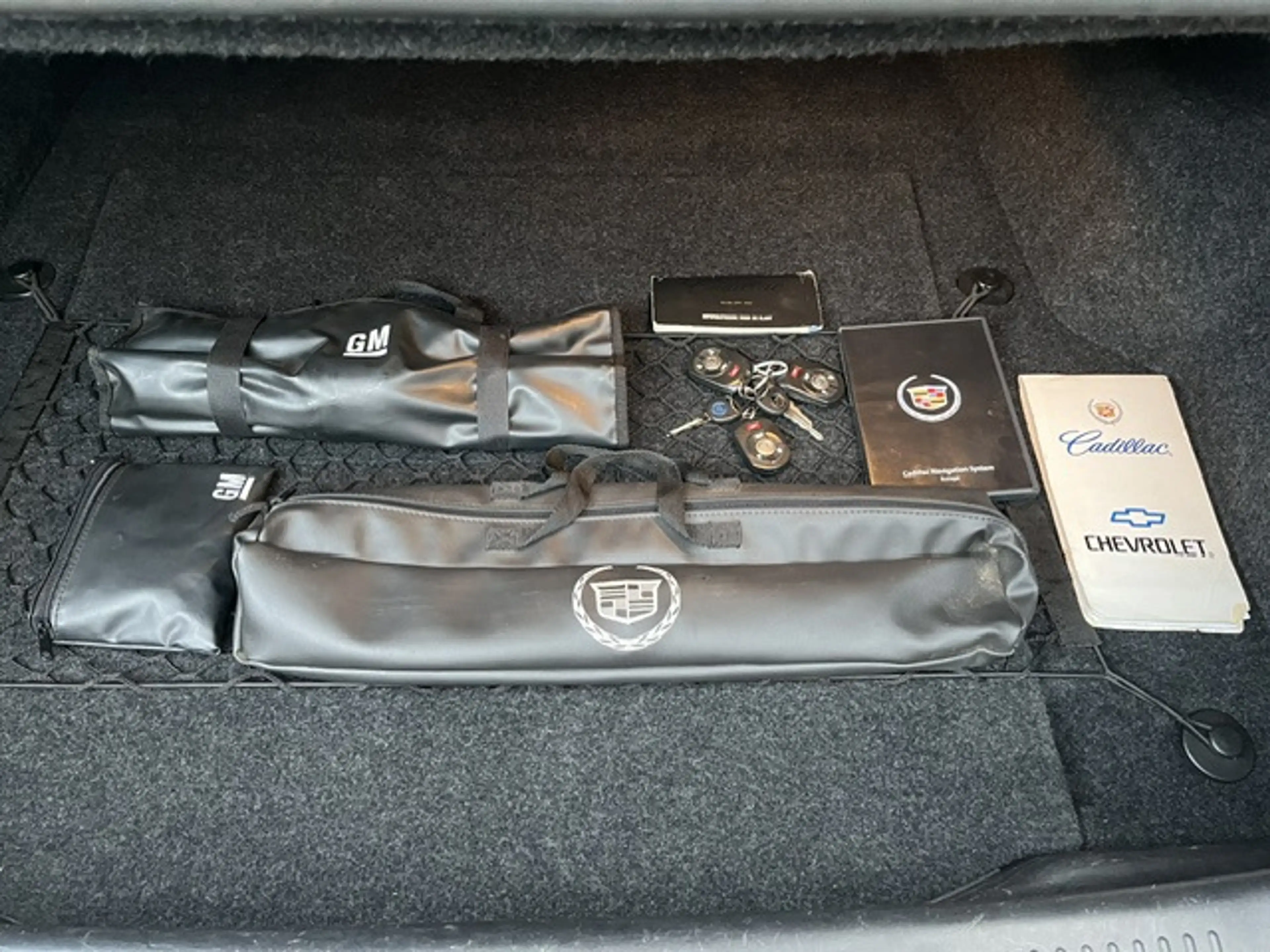 Cadillac STS 3.6 V6 Sport Luxury Zeer netjes en nieuwe APK — photo 20
