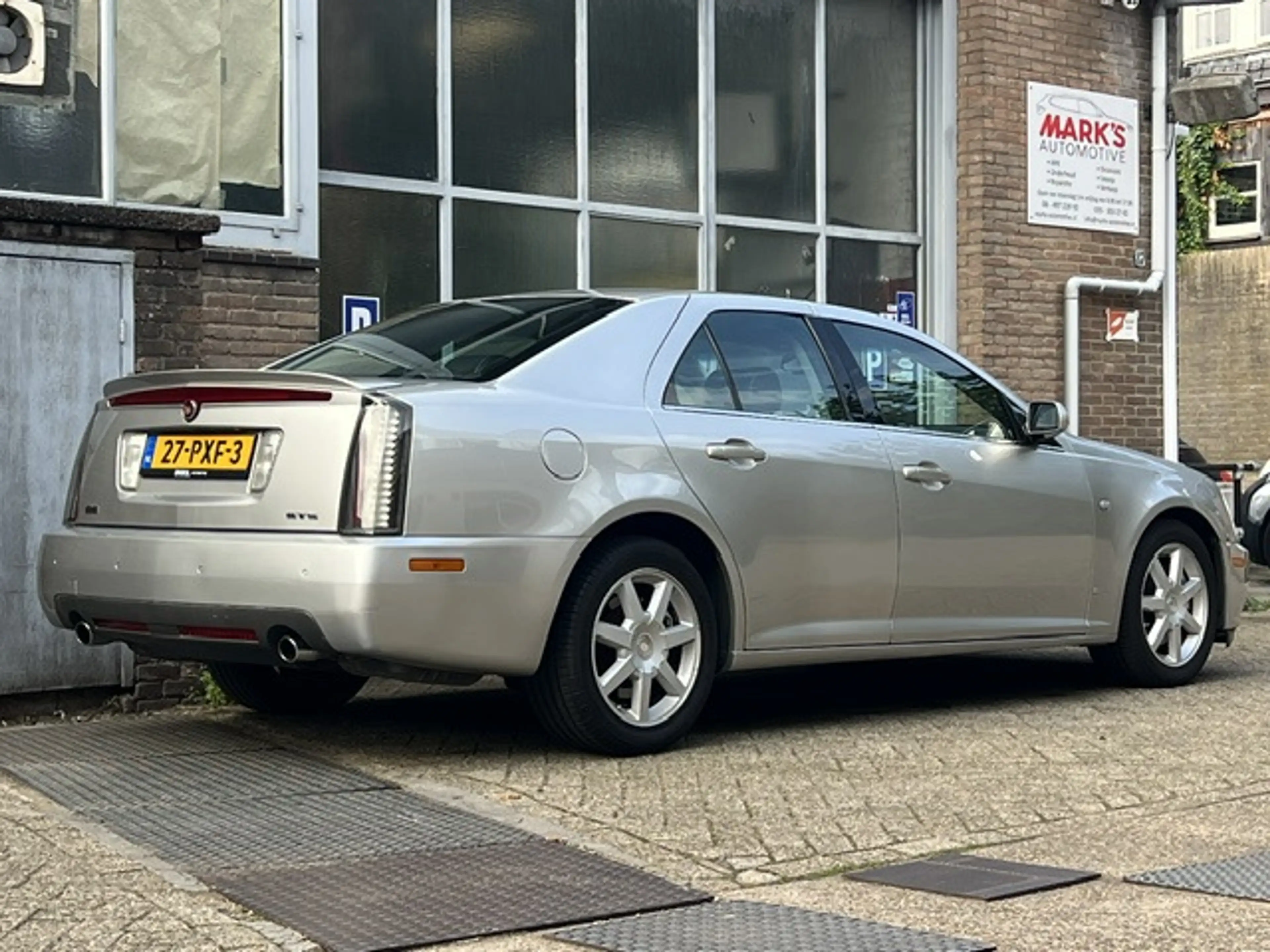 Cadillac STS 3.6 V6 Sport Luxury Zeer netjes en nieuwe APK — photo 5