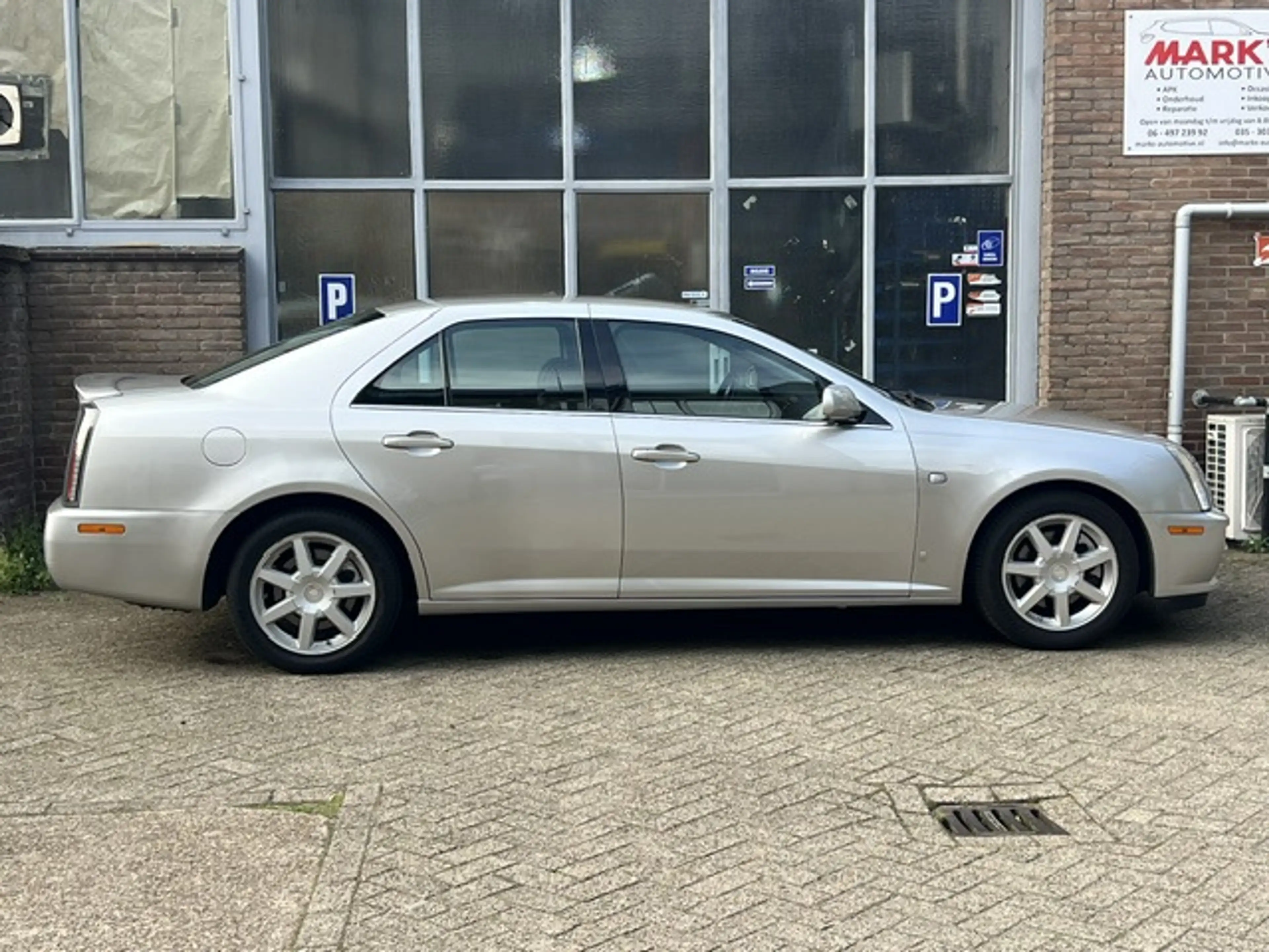 Cadillac STS 3.6 V6 Sport Luxury Zeer netjes en nieuwe APK — photo 6